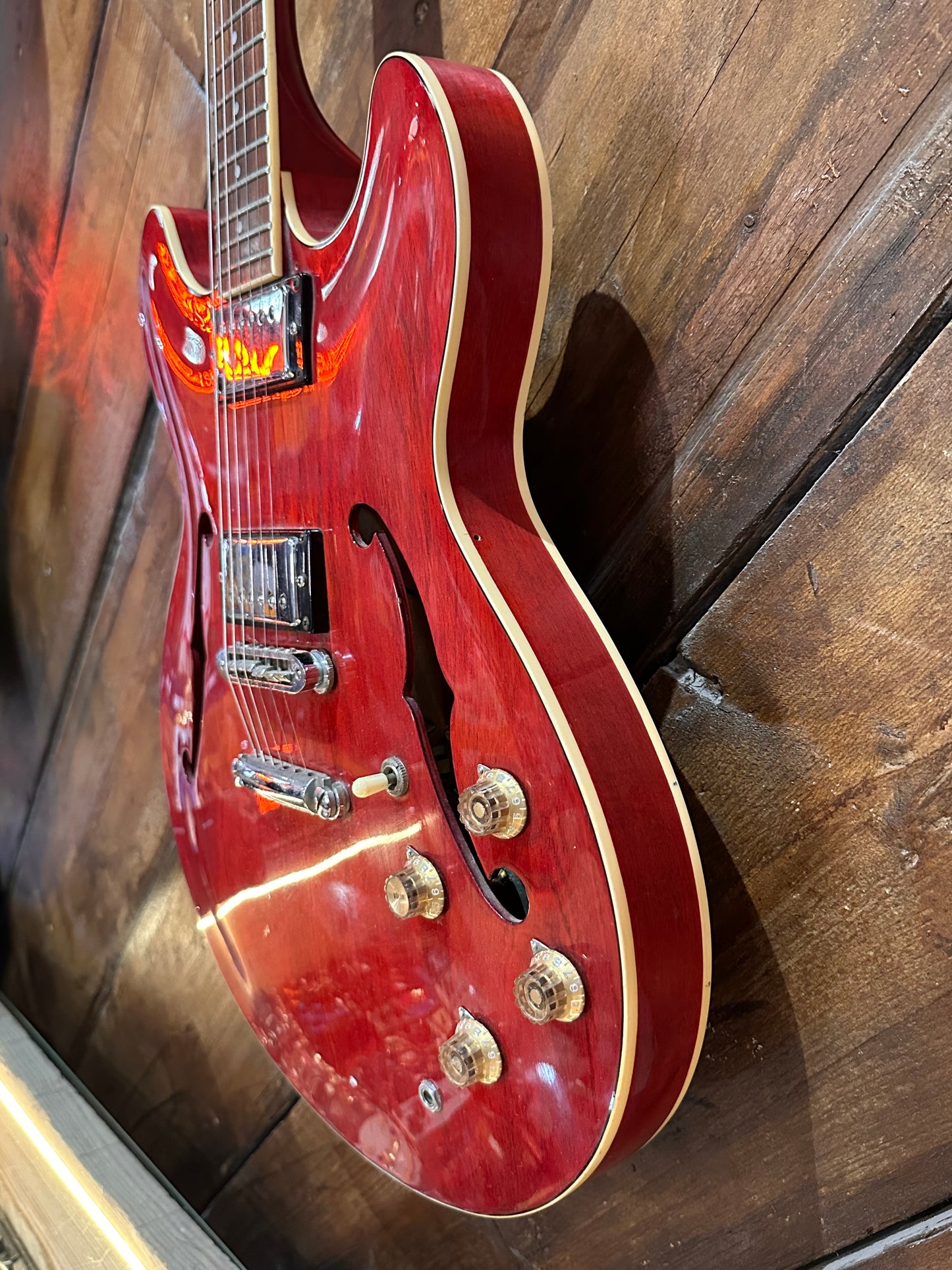 S/H 1979 Yamaha Super Axe SA700 Semi-Hollow Electric Guitar, Persimmon Red