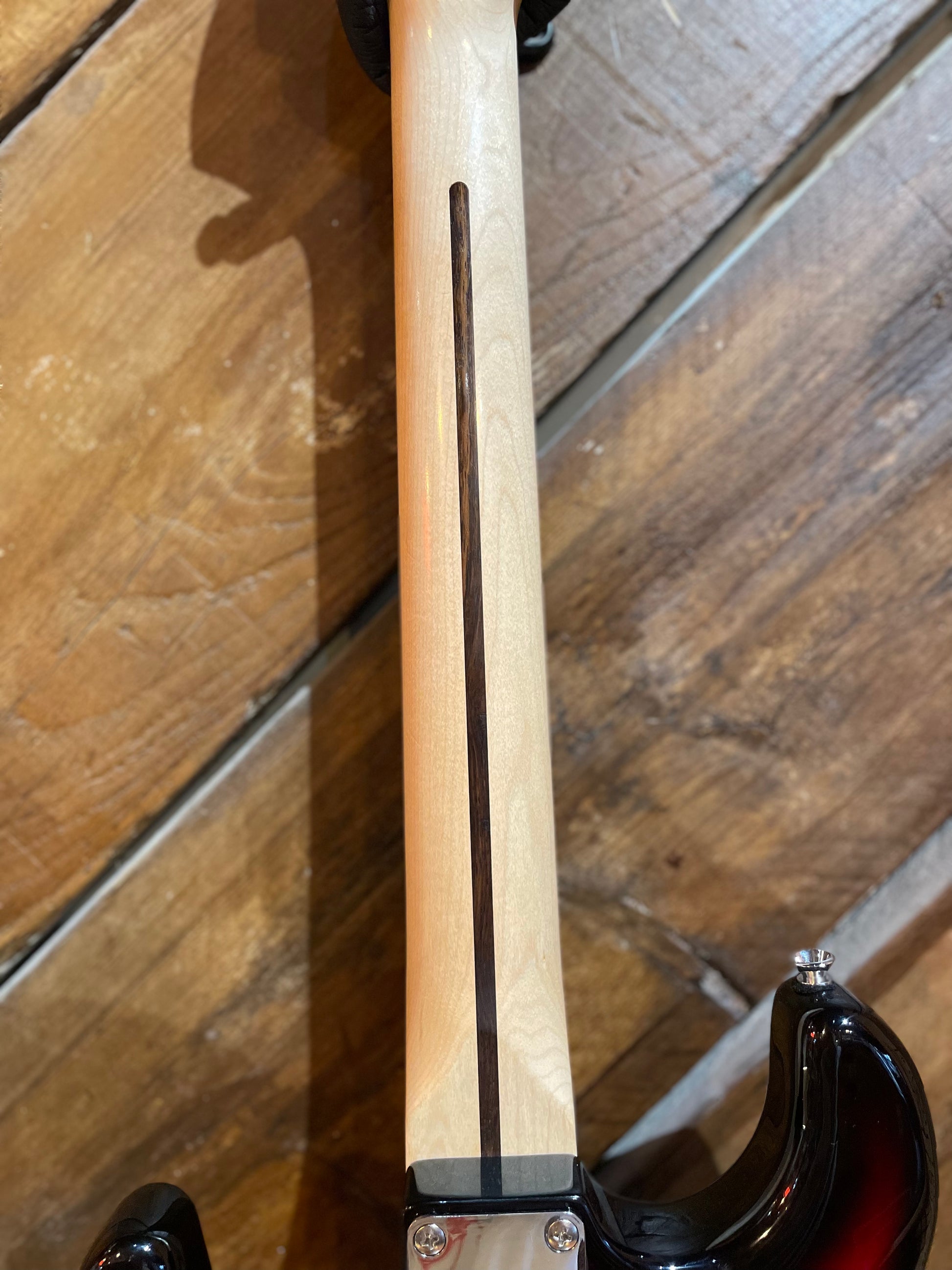 S/H Squier Affinity Stratocaster Junior HSS, Three Tone Sunburst