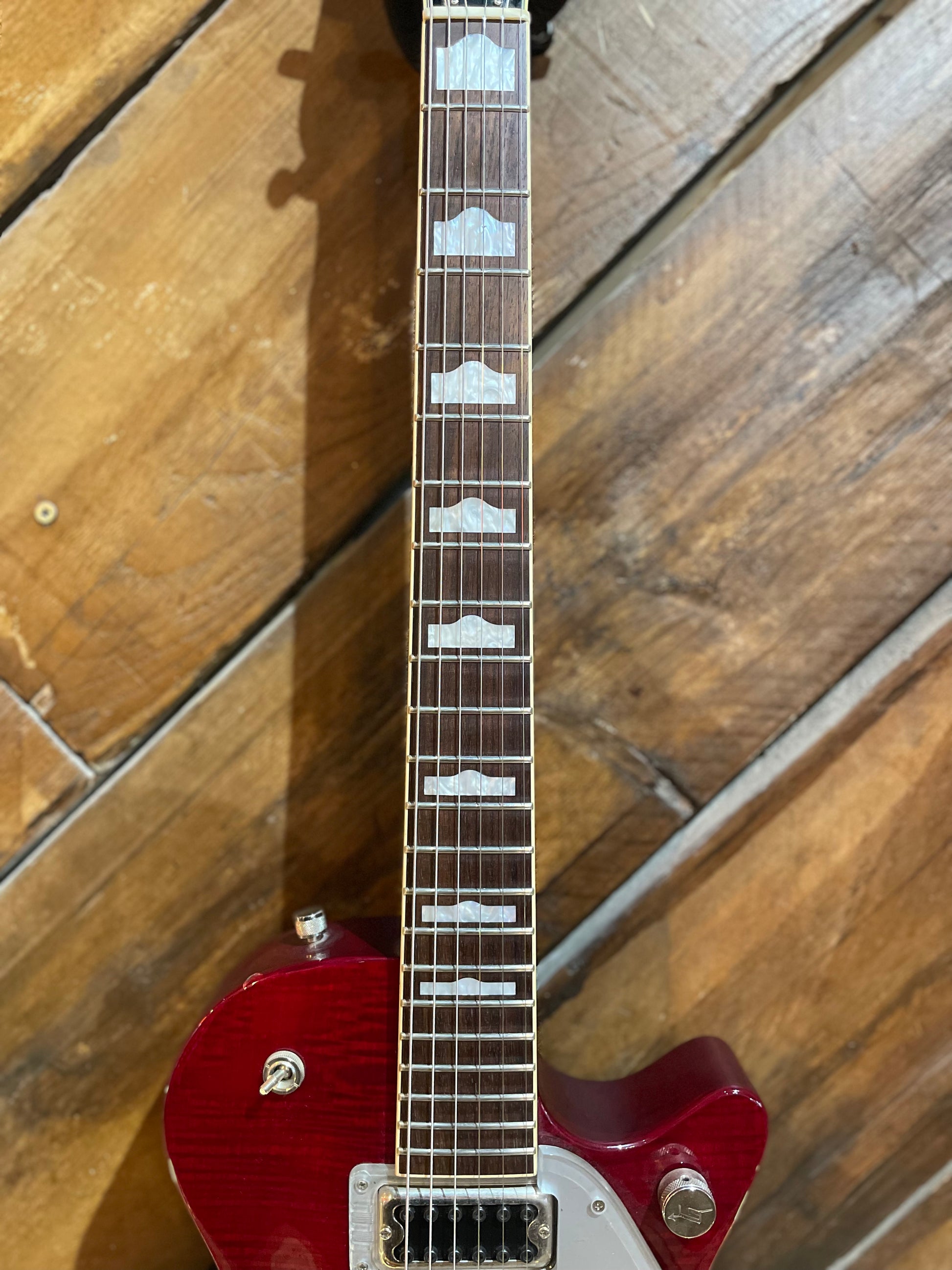 S/H 2001 Gretsch G6114 New Jet, Transparent Red
