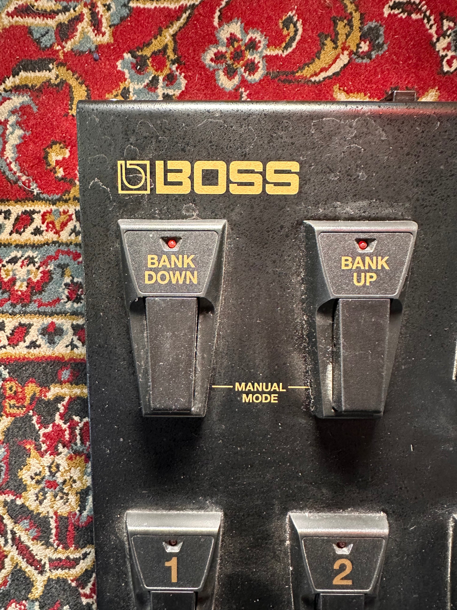 S/H Boss GT-100 COSM Amp Effects Processor