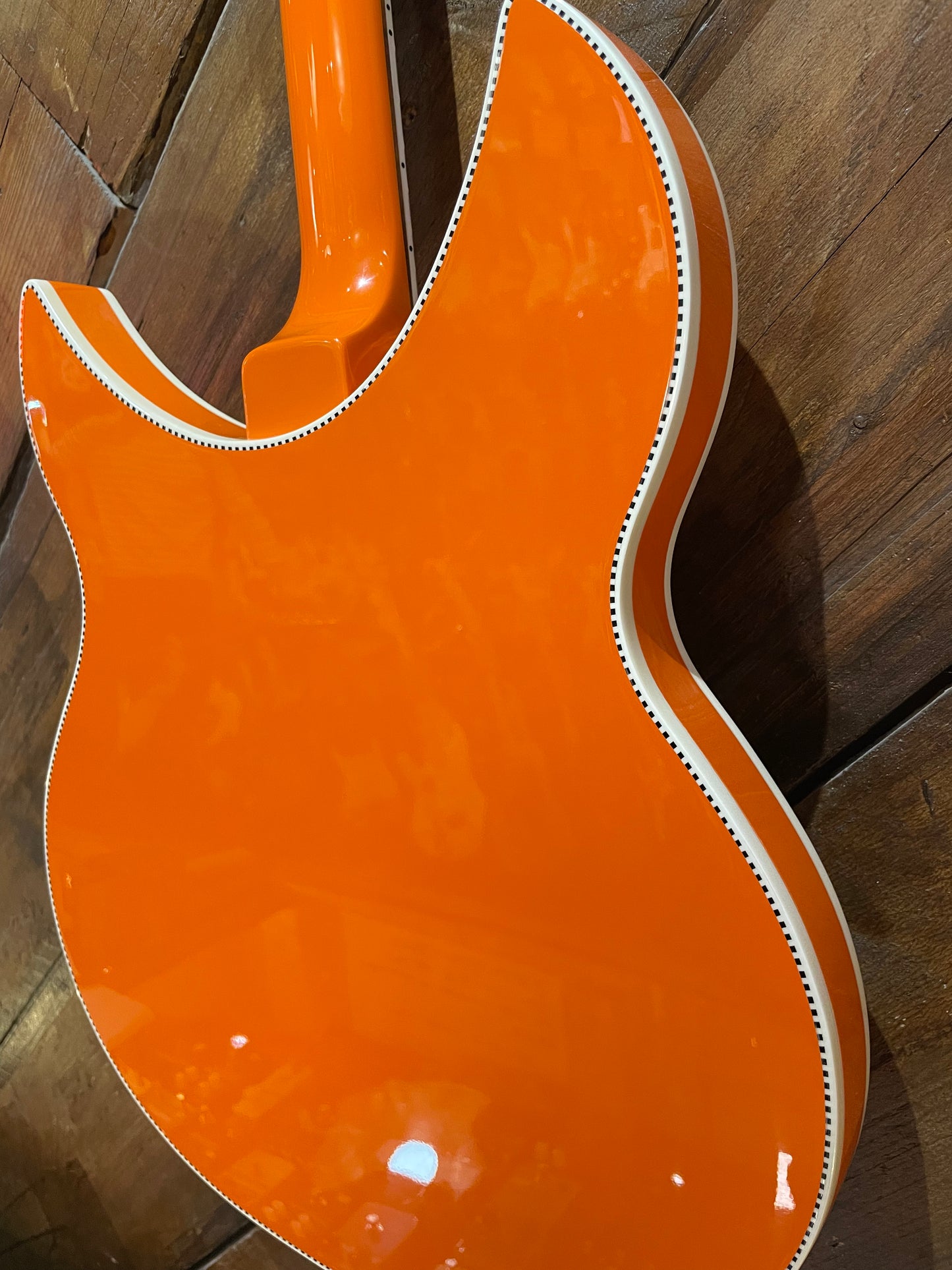 S/H 2025 Rickenbacker 360 Limited Edition 18/30 , OrangeGlo