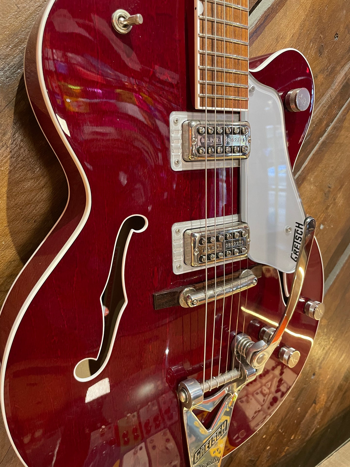 S/H 2019 Gretsch G6119T Tennessean Hollow Body Electric Guitar, Deep Cherry