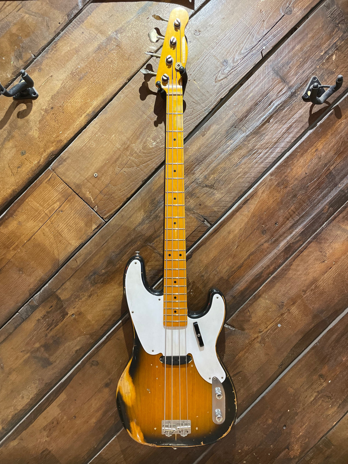 S/H 2009 Nash Guitars PB55 Electric Bass Guitar, Aged Two Tone Sunburst