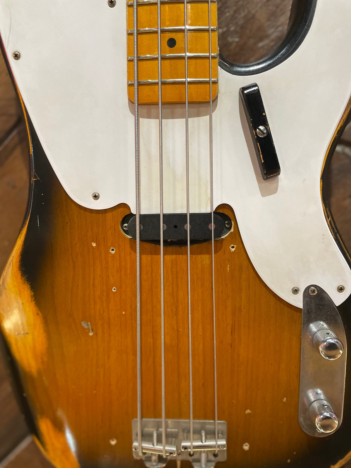 S/H 2009 Nash Guitars PB55 Electric Bass Guitar, Aged Two Tone Sunburst