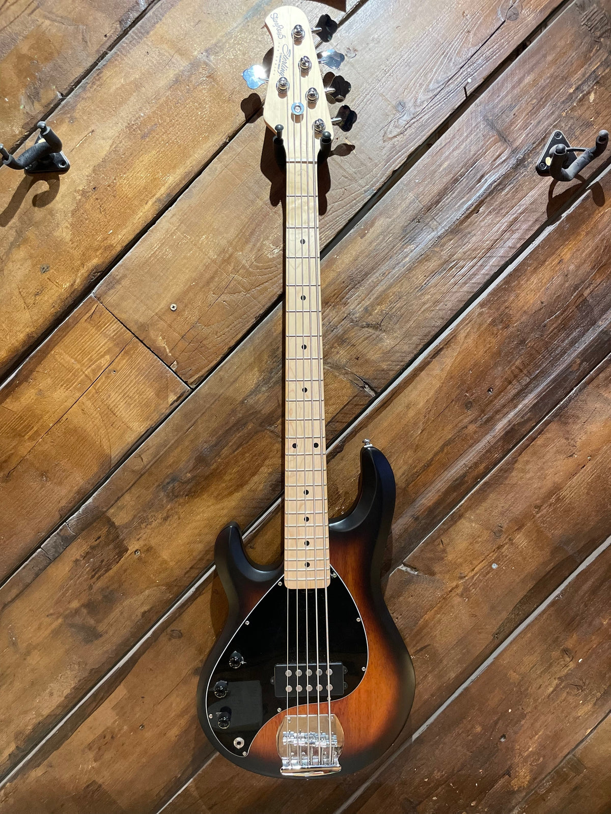 S/H Sterling By Music Man Ray5 Left Handed, Sunburst