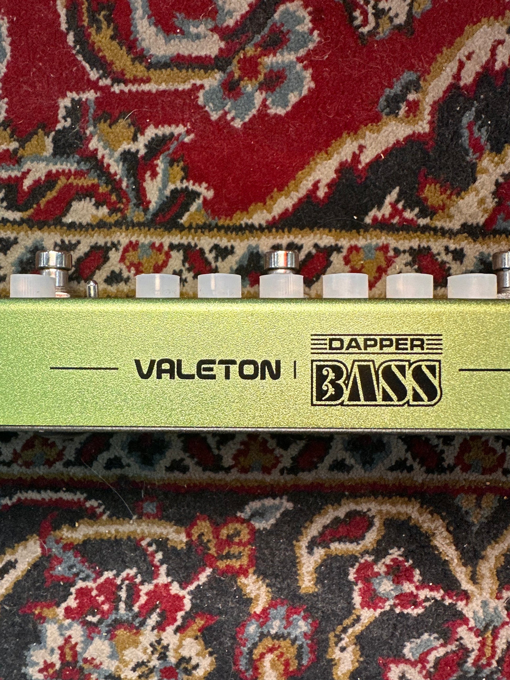 S/H Valeton Dapper Bass Multi Effects Pedal