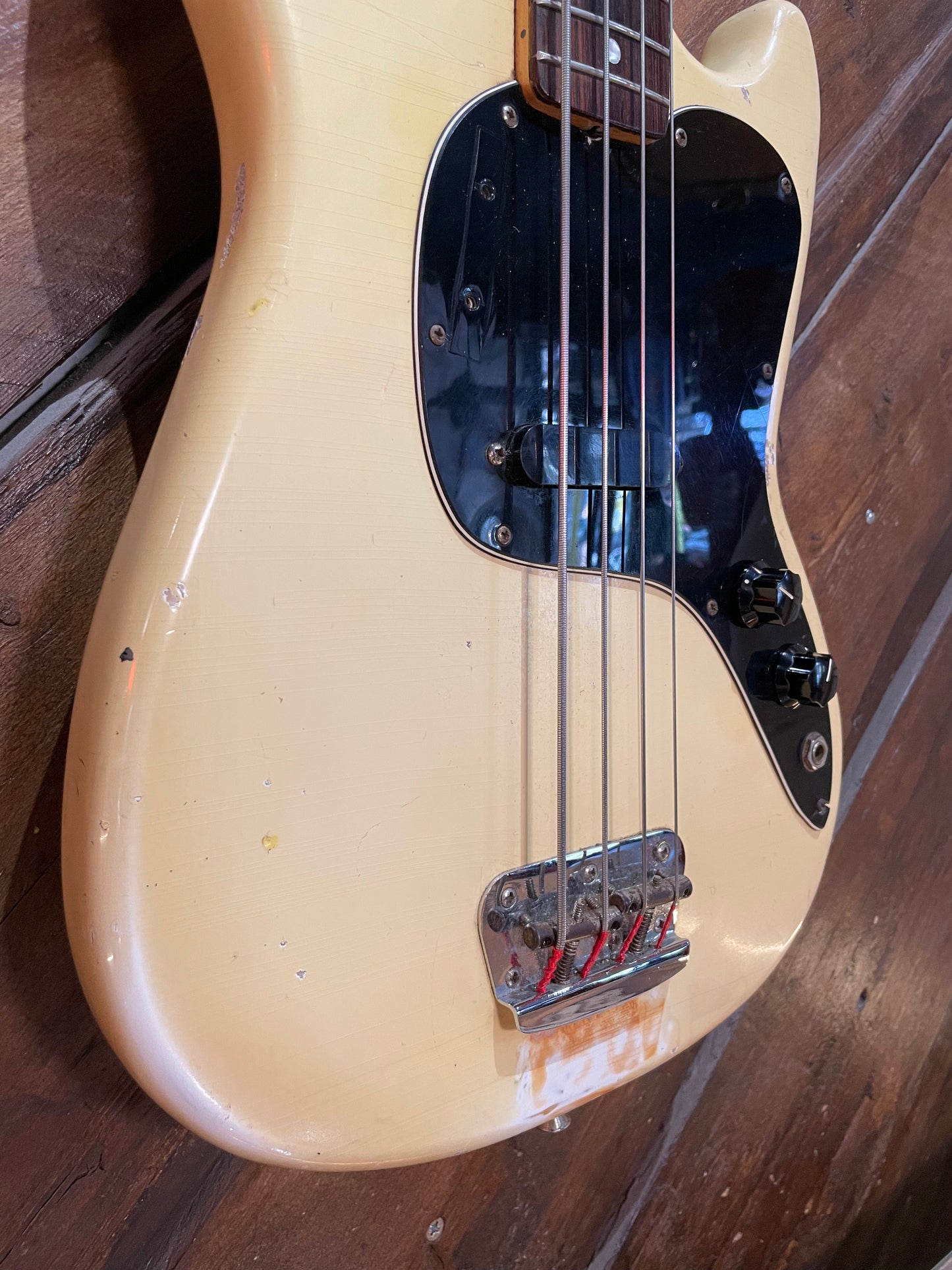 S/H 1978 Fender Music Master Bass, Olympic White #S835109