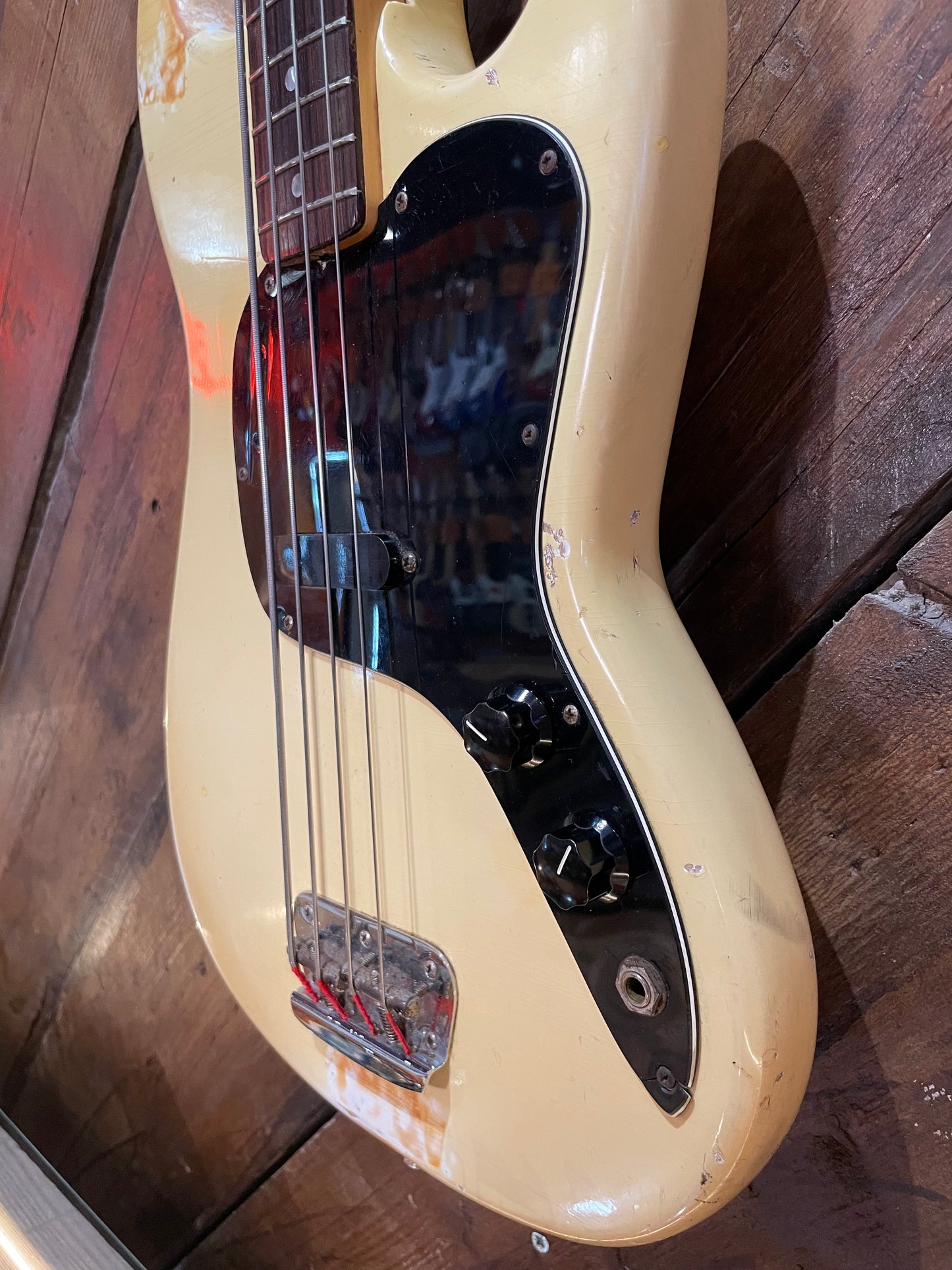 S/H 1978 Fender Music Master Bass, Olympic White #S835109