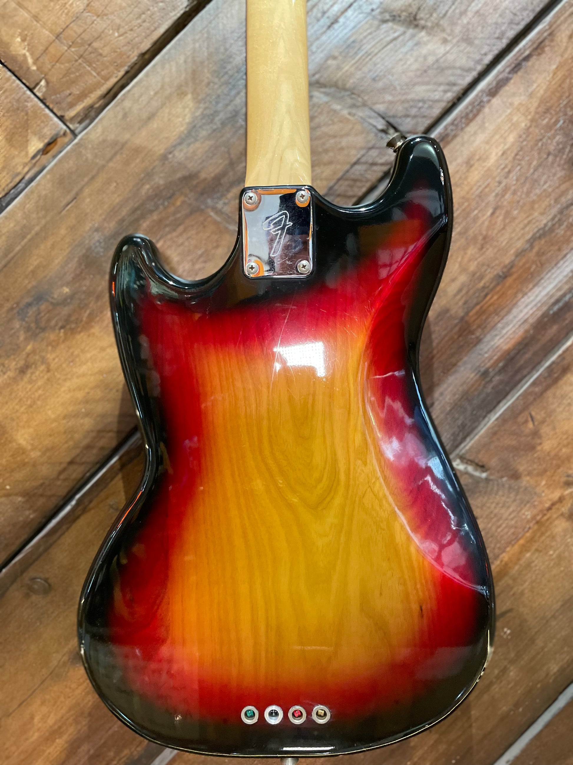 S/H 1978 Fender Mustang Bass, Three Tone Sunburst