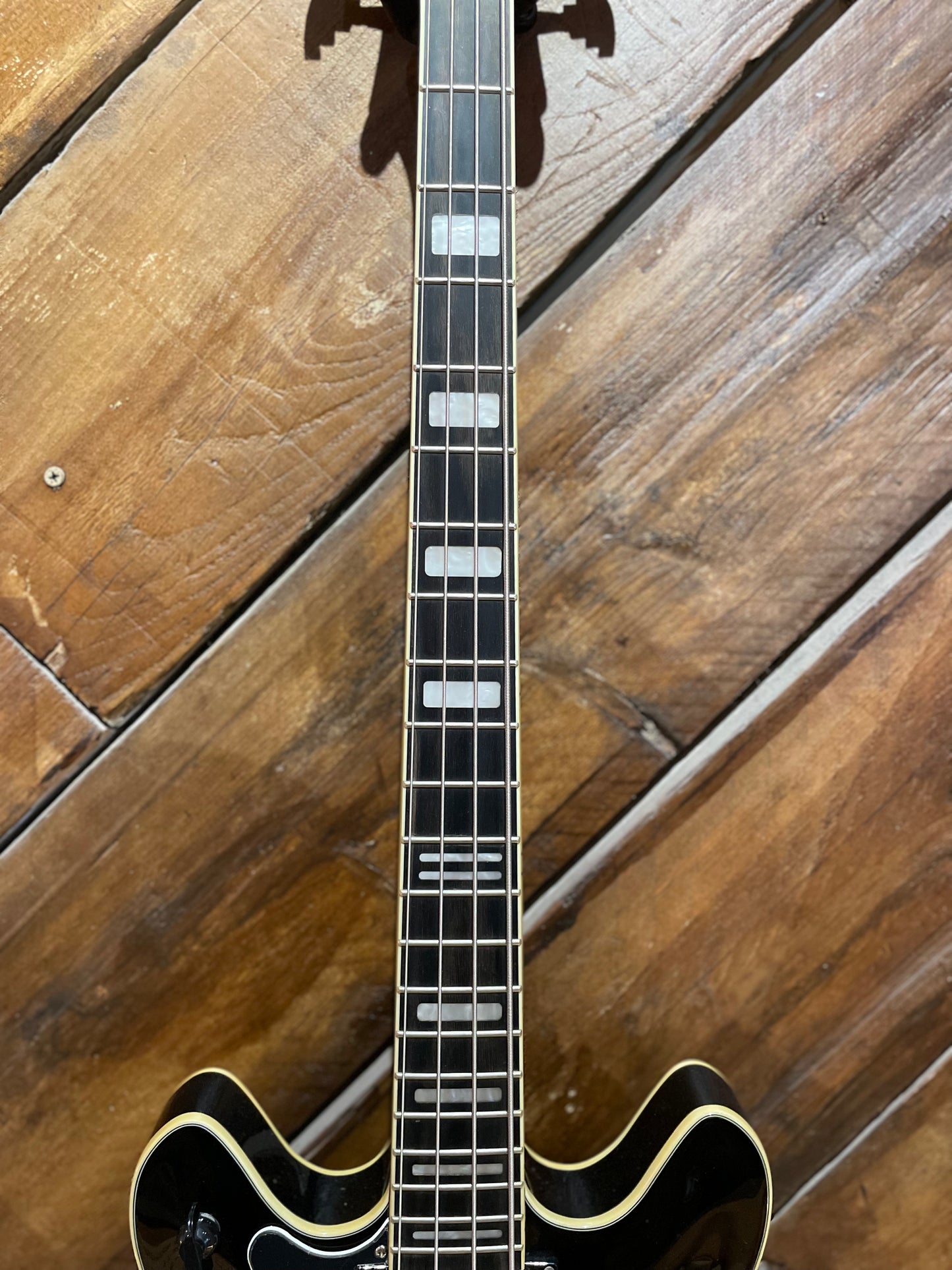 S/H Hagstrom Viking Electric Bass Left Handed, Tobacco Sunburst