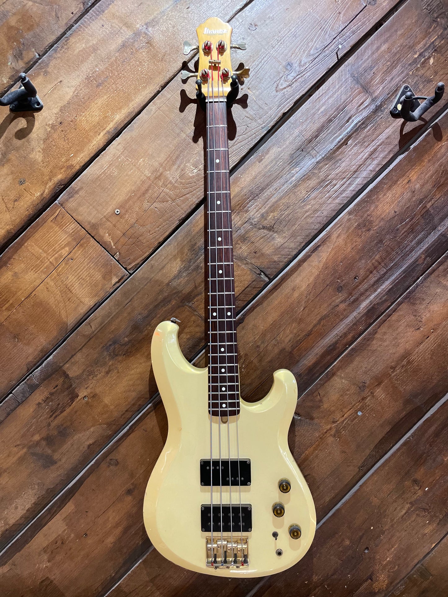 S/H 1983 Ibanez MIJ Roadstar II RB824 Electric Bass, Pearl White
