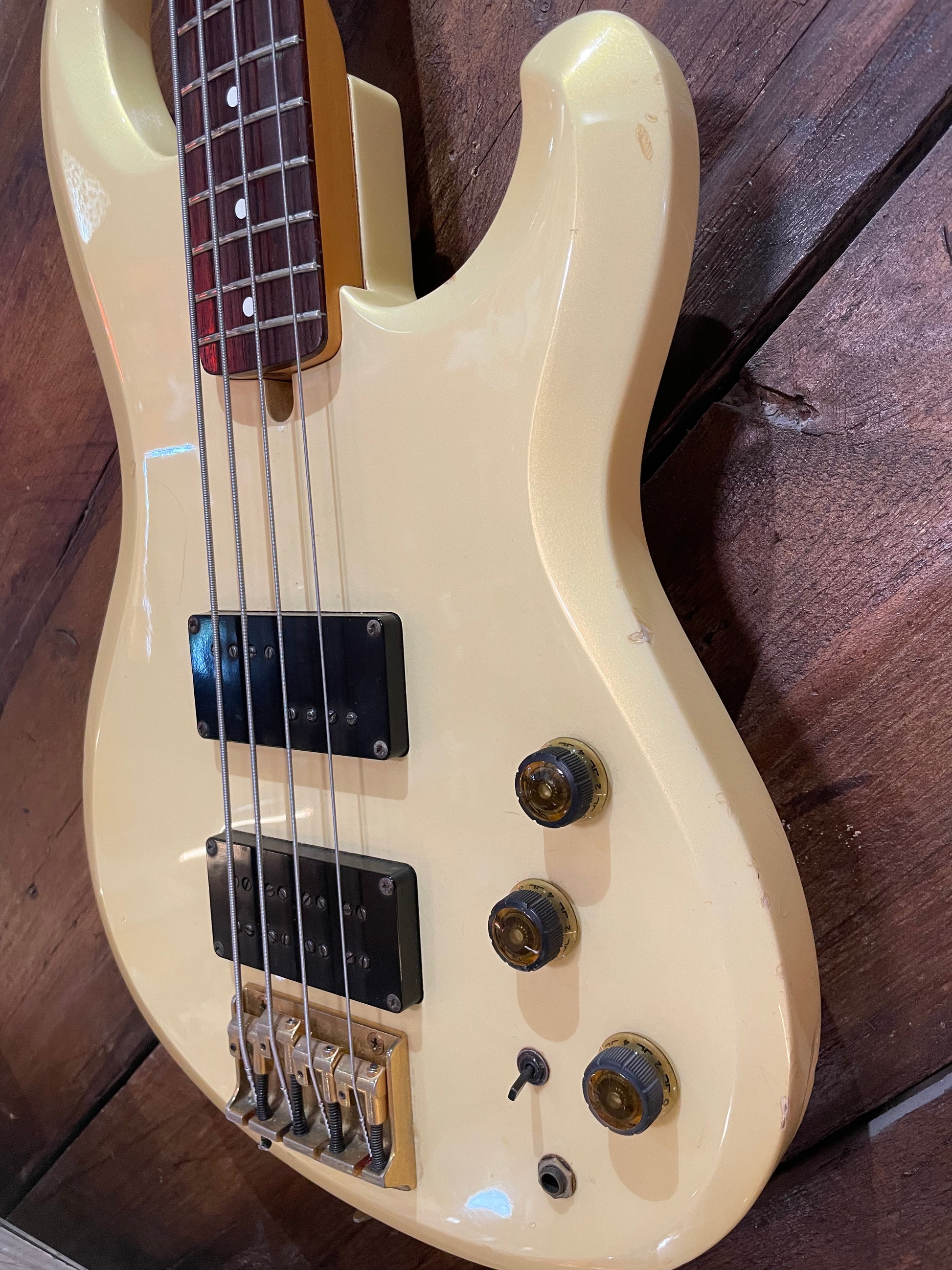 S/H 1983 Ibanez MIJ Roadstar II RB824 Electric Bass, Pearl White