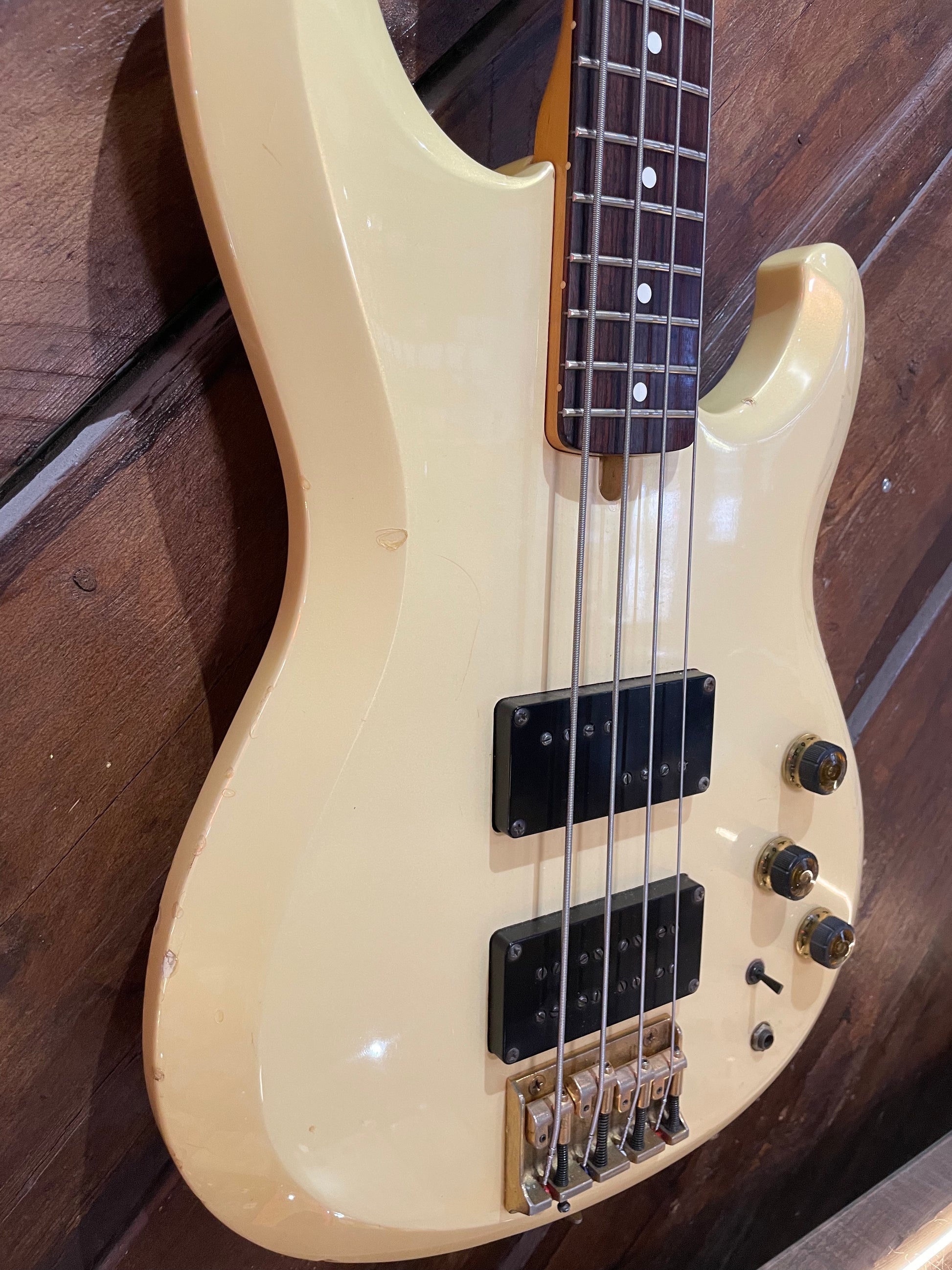S/H 1983 Ibanez MIJ Roadstar II RB824 Electric Bass, Pearl White