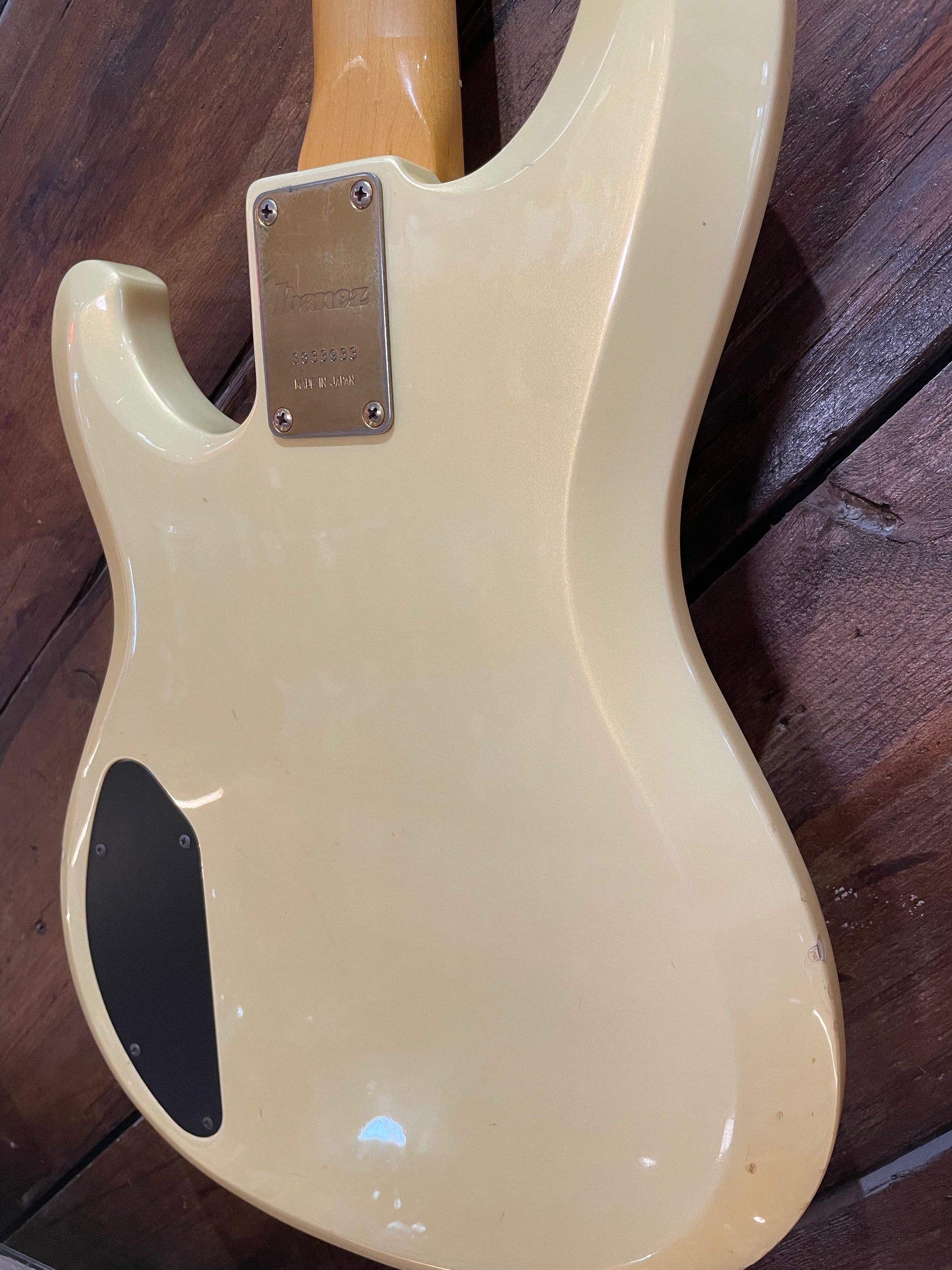 S/H 1983 Ibanez MIJ Roadstar II RB824 Electric Bass, Pearl White