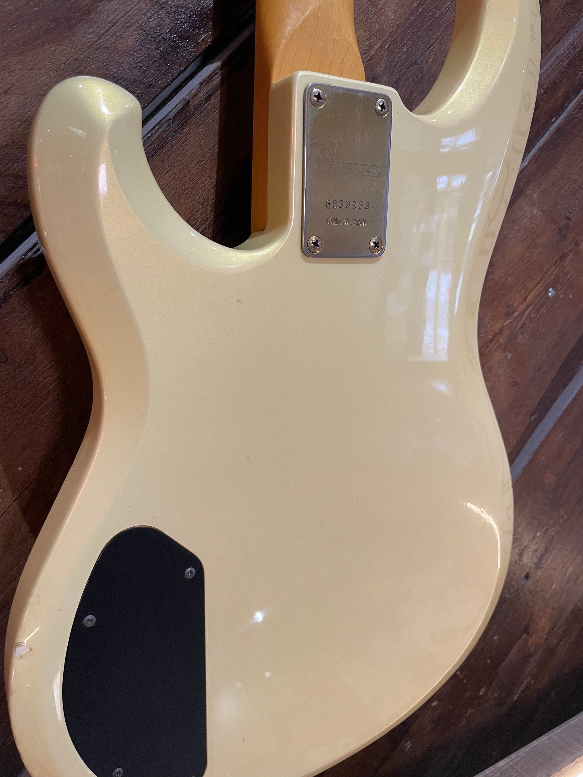 S/H 1983 Ibanez MIJ Roadstar II RB824 Electric Bass, Pearl White
