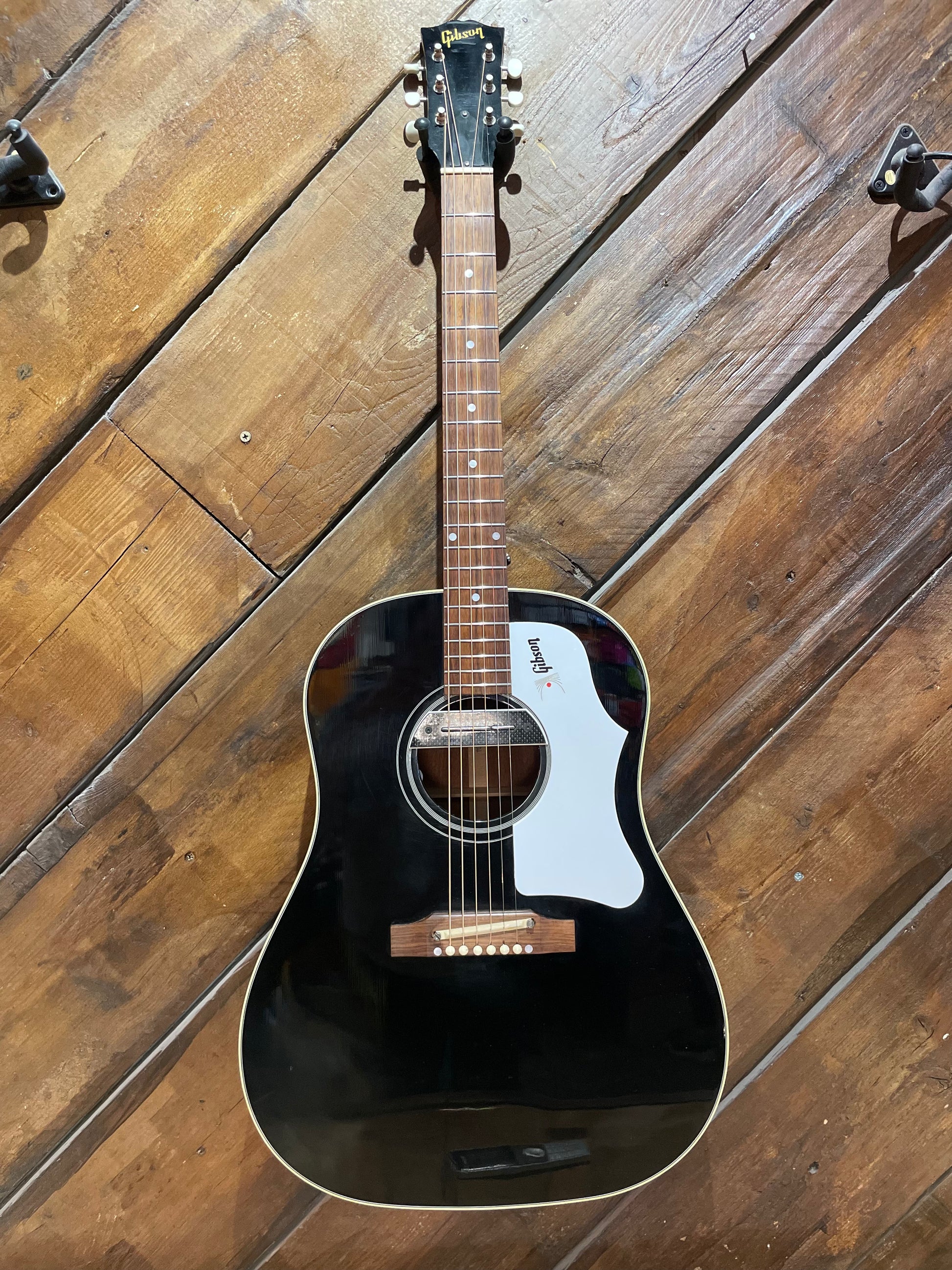 S/H 2009 Gibson Custom Shop J-45 ADJ Sloped Shoulder Dreadnought Acoustic Guitar w/ Pickup, Gloss Black