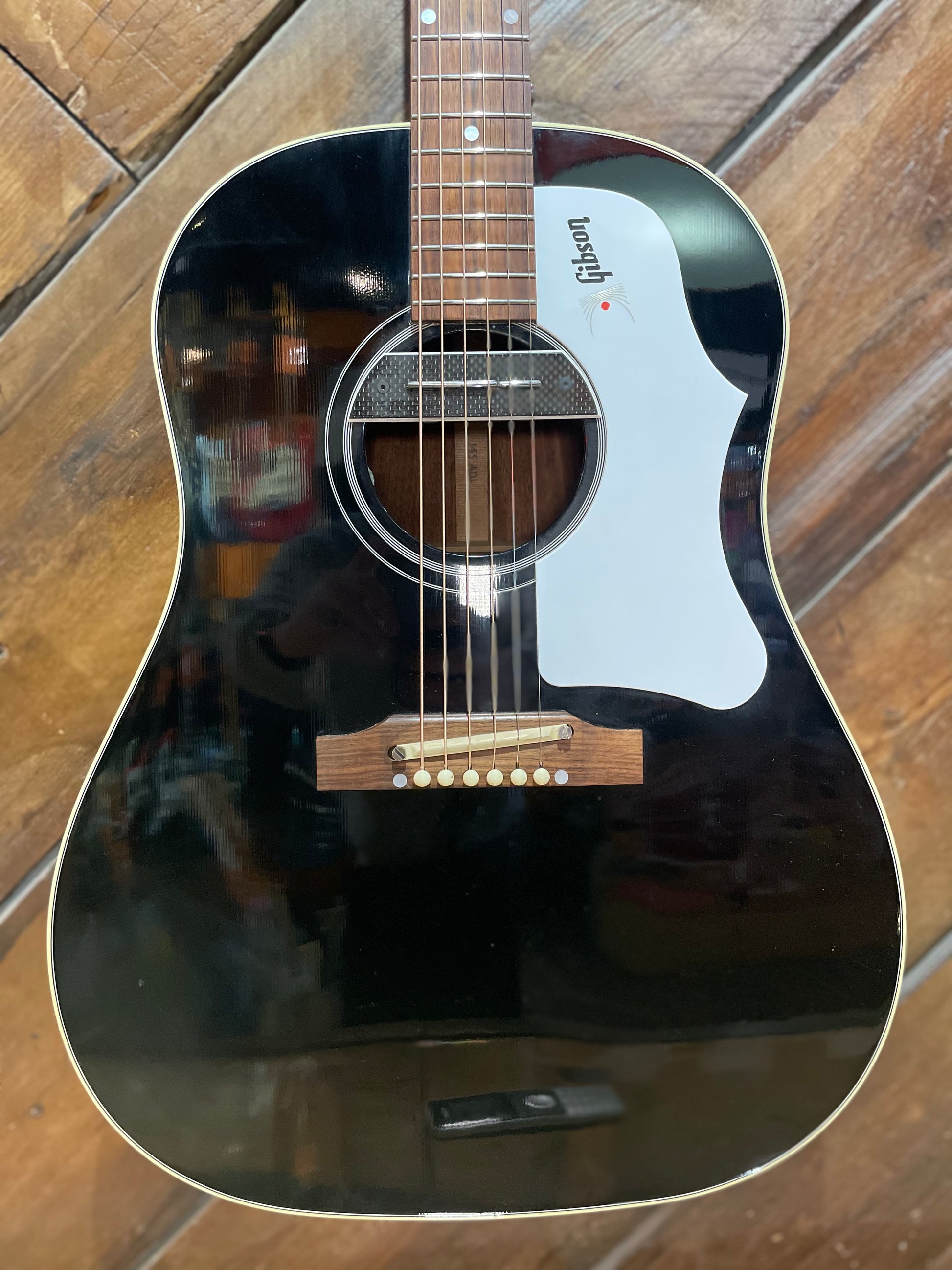 S/H 2009 Gibson Custom Shop J-45 ADJ Sloped Shoulder Dreadnought Acoustic Guitar w/ Pickup, Gloss Black