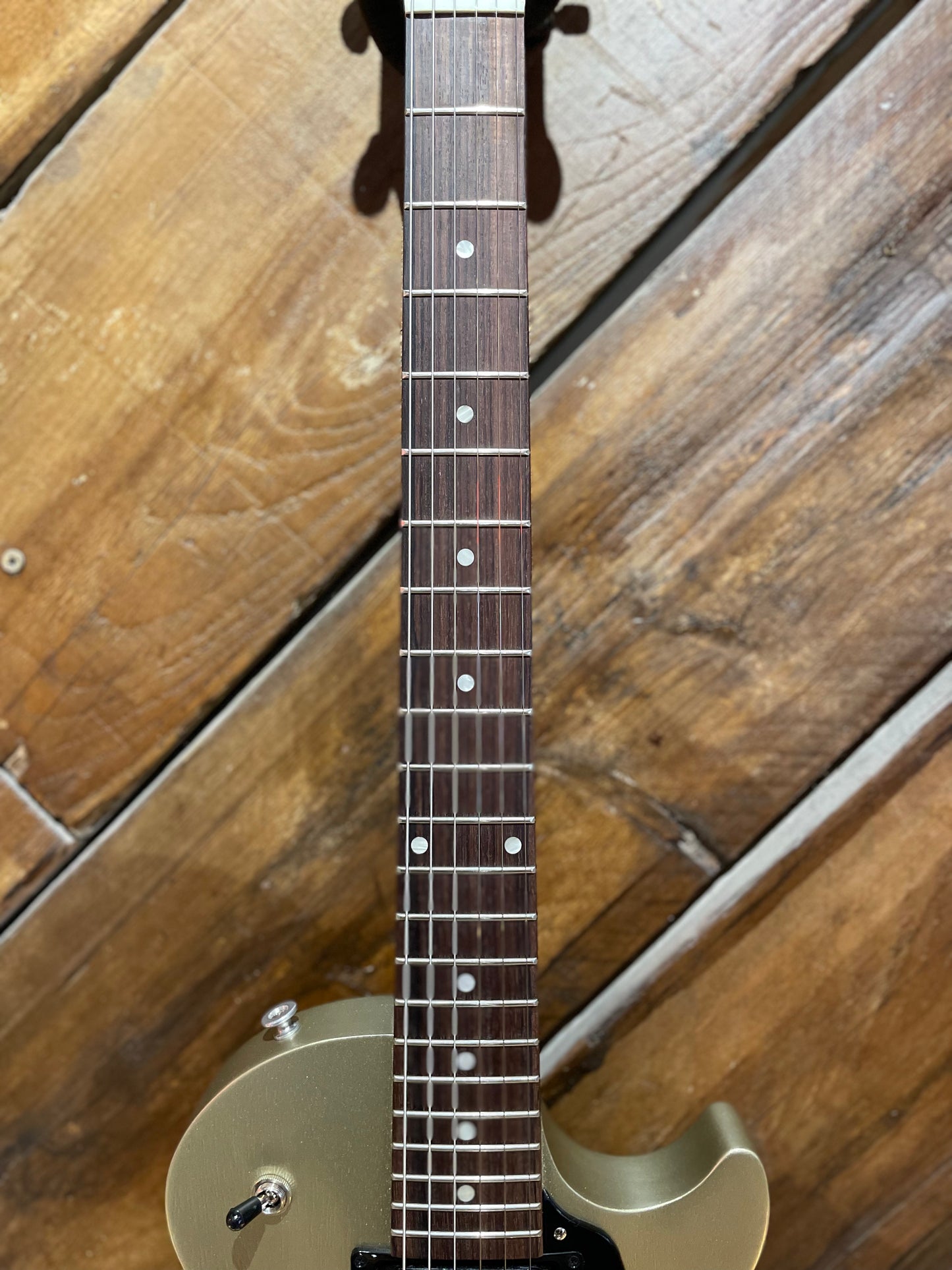 S/H 2024 Gibson Les Paul Modern Lite, Gold Mist Satin