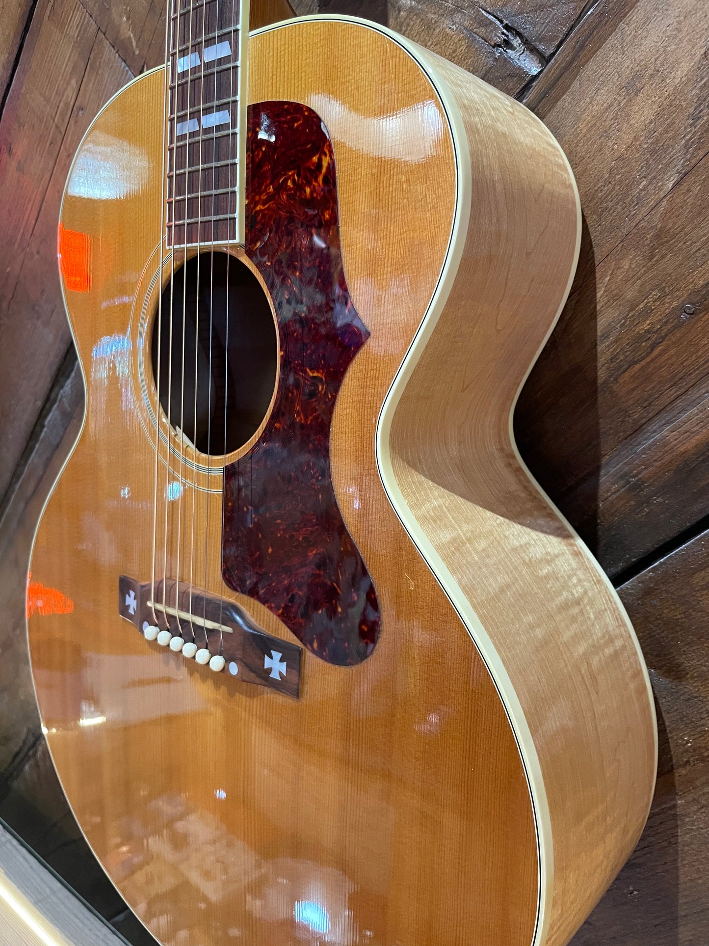 S/H 2010 Gibson J-185 Jumbo Acoustic Guitar, Natural