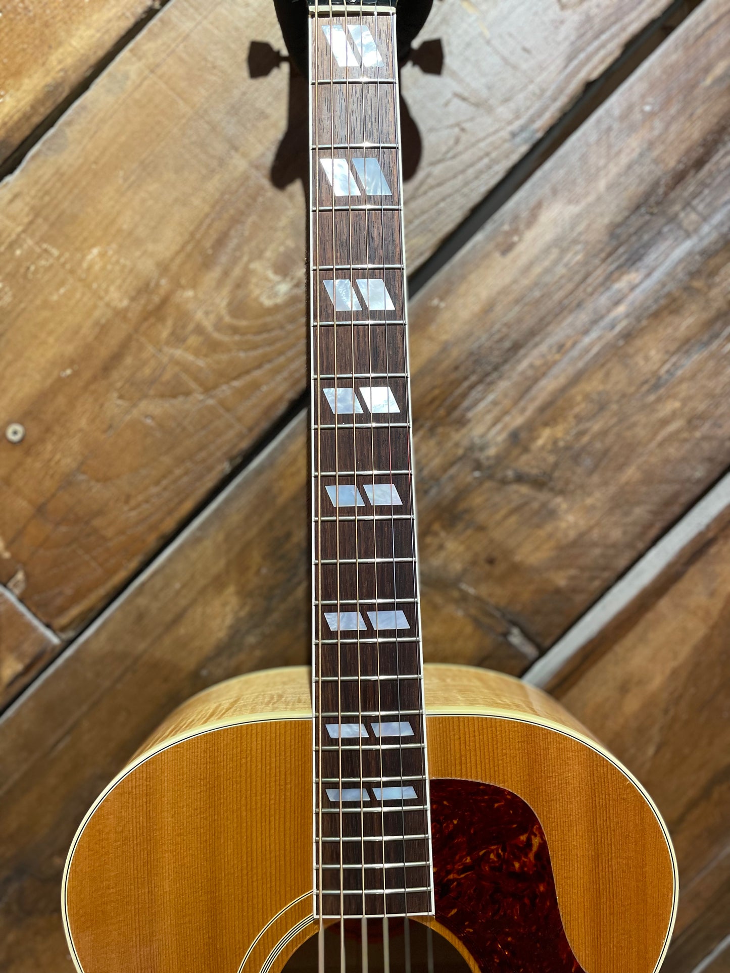 S/H 2010 Gibson J-185 Jumbo Acoustic Guitar, Natural