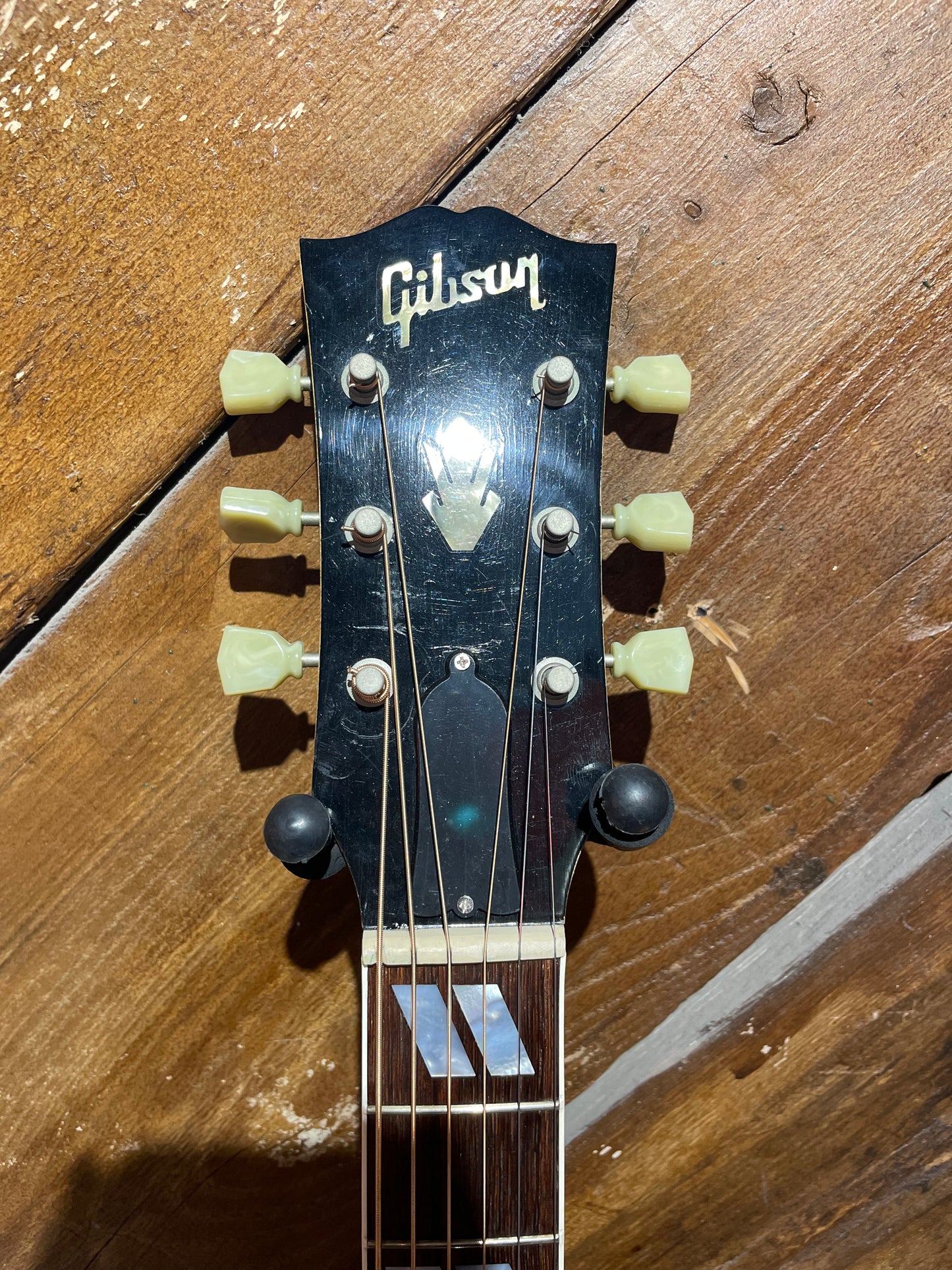 S/H 2010 Gibson J-185 Jumbo Acoustic Guitar, Natural