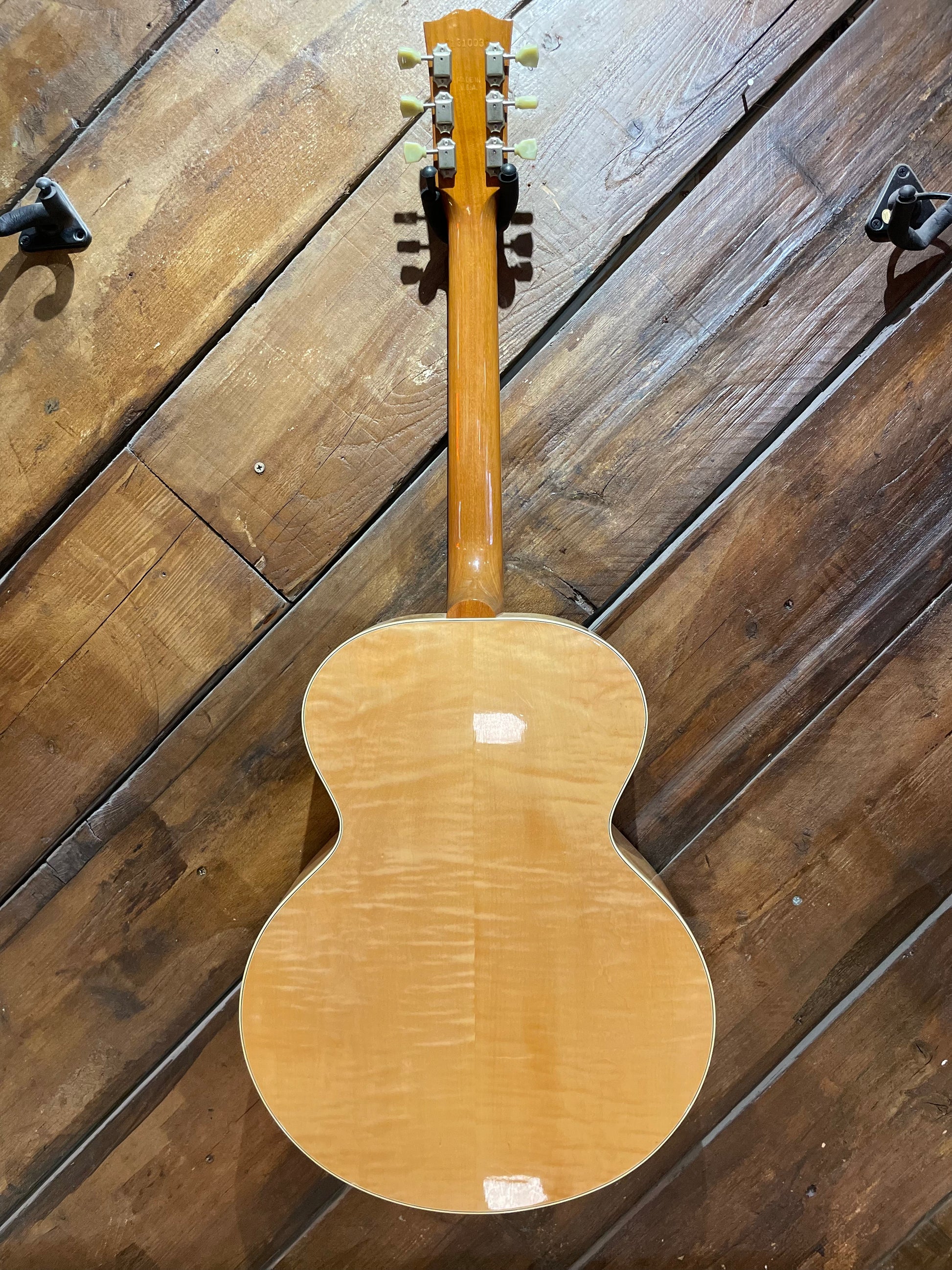 S/H 2010 Gibson J-185 Jumbo Acoustic Guitar, Natural