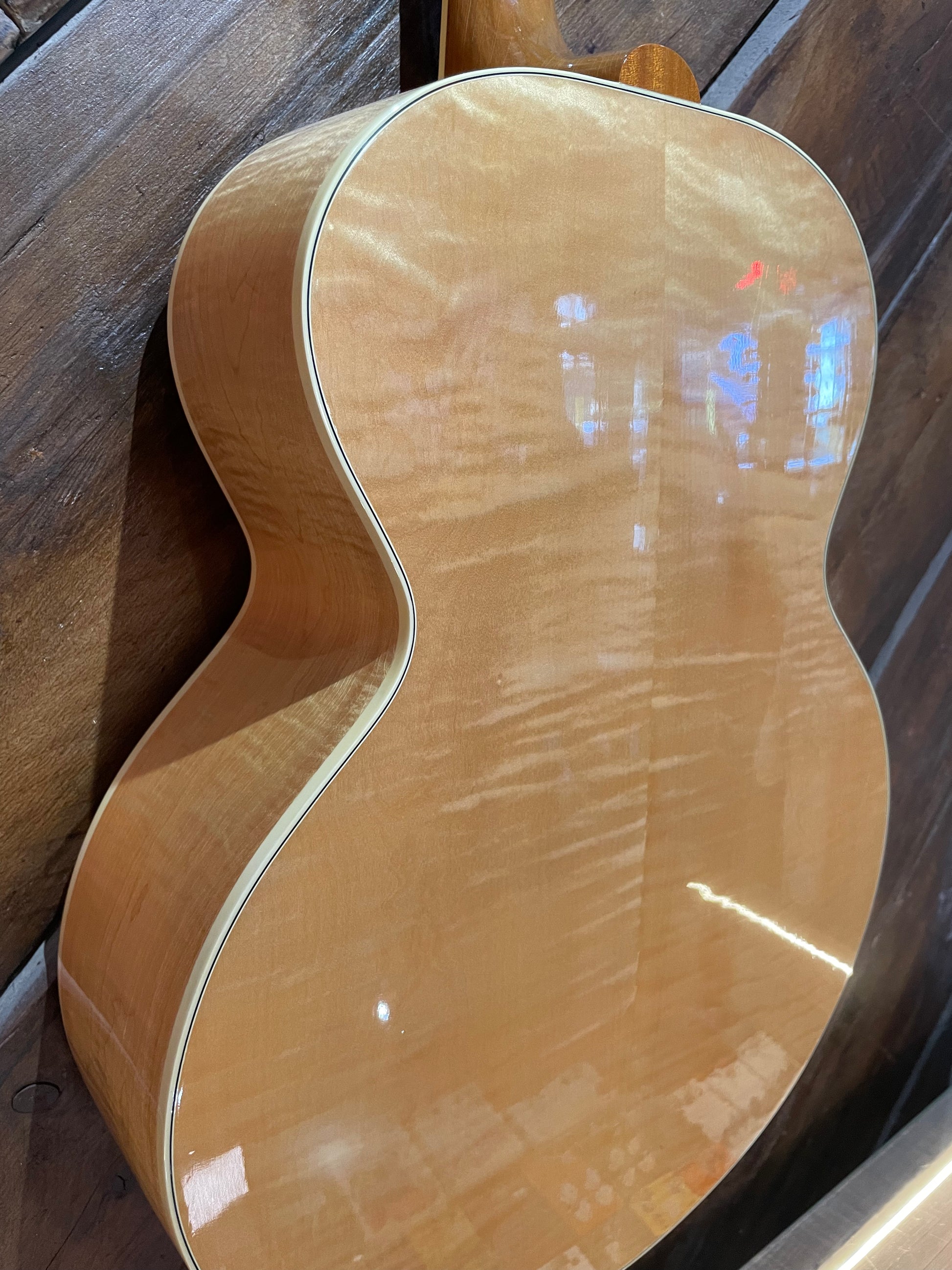 S/H 2010 Gibson J-185 Jumbo Acoustic Guitar, Natural