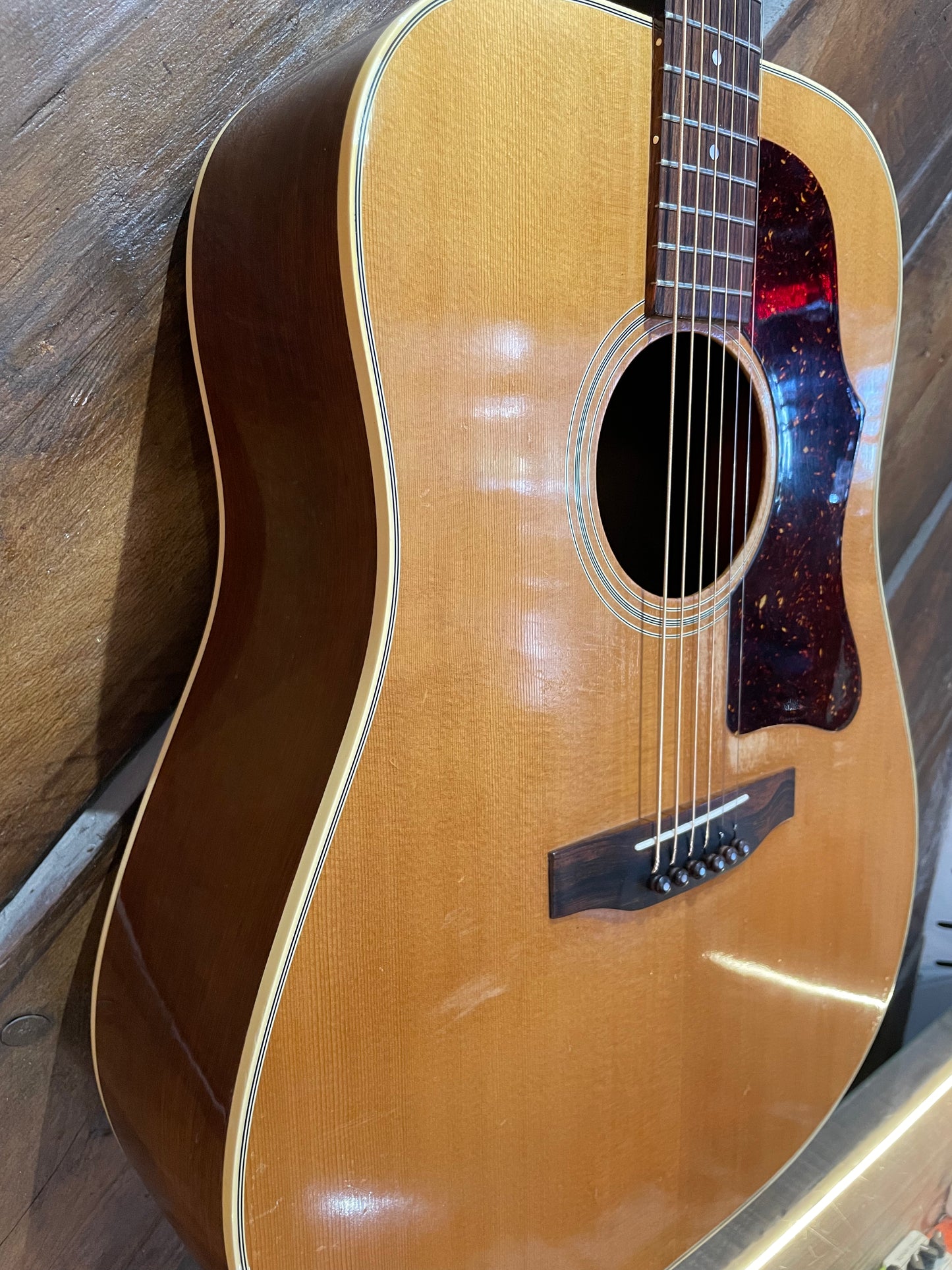 S/H 1980 Gibson J-55 Dreadnought Acoustic Guitar, Natural