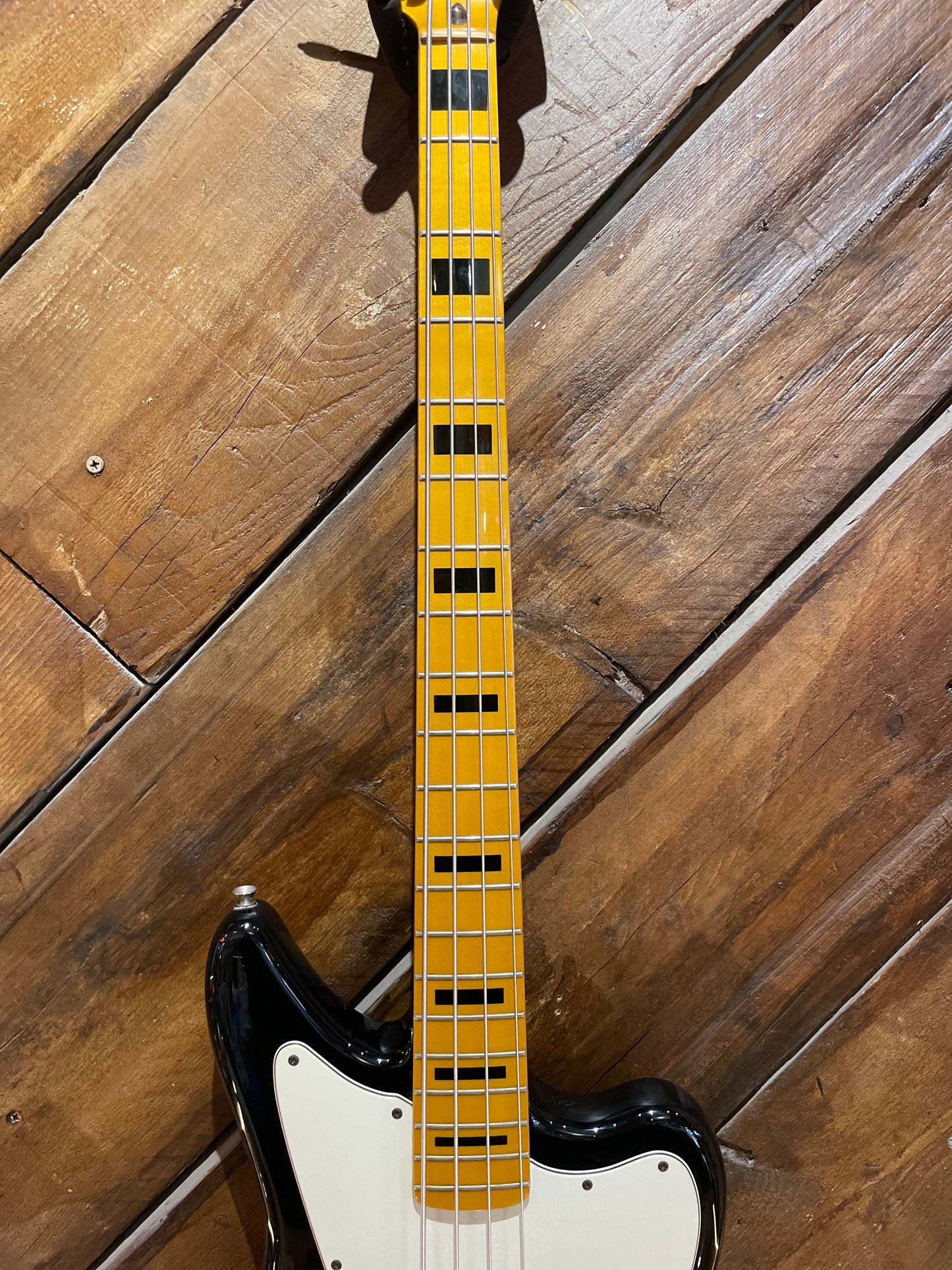 S/H Fender Modern Player Jaguar Bass, Black