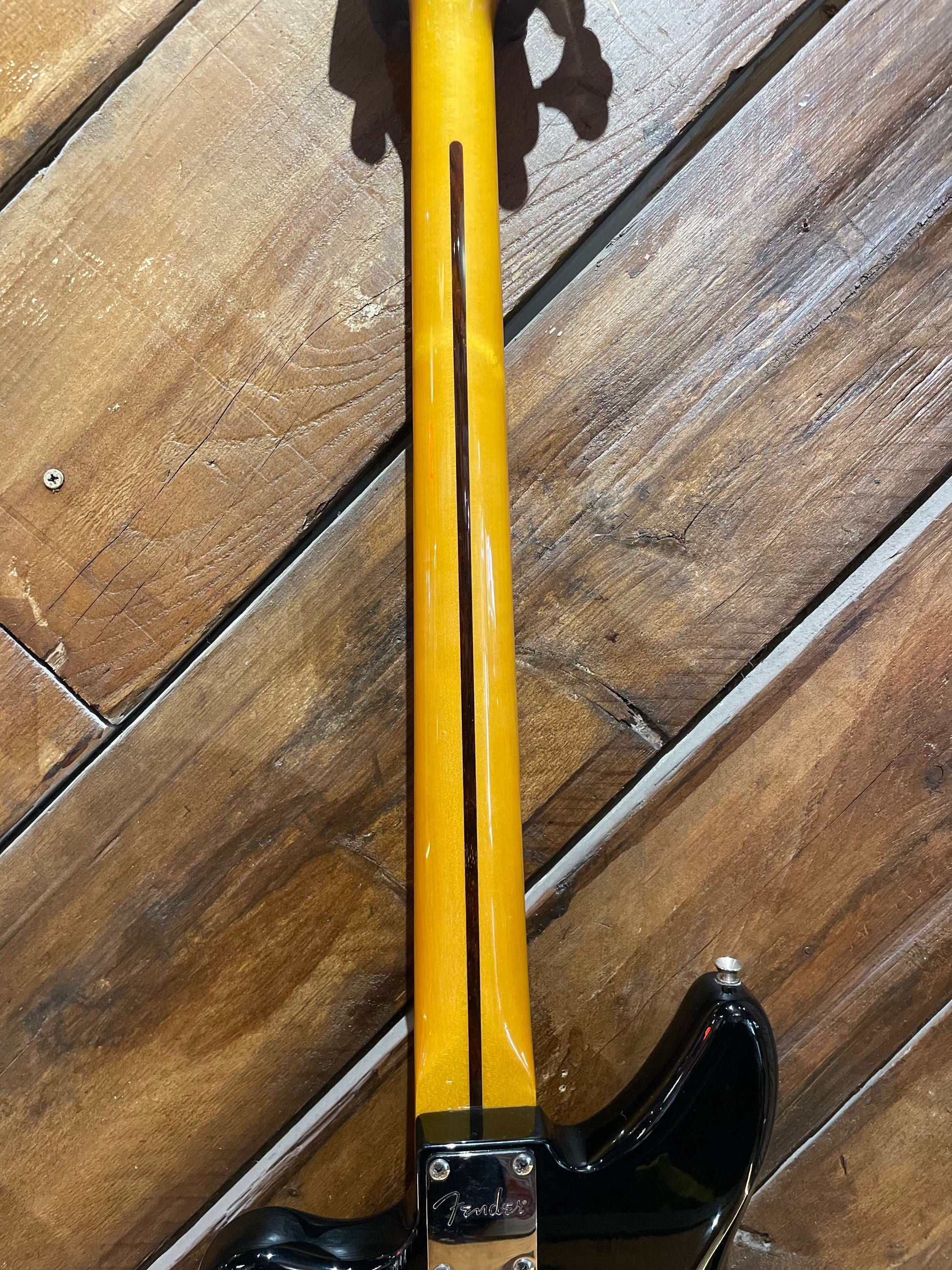 S/H Fender Modern Player Jaguar Bass, Black