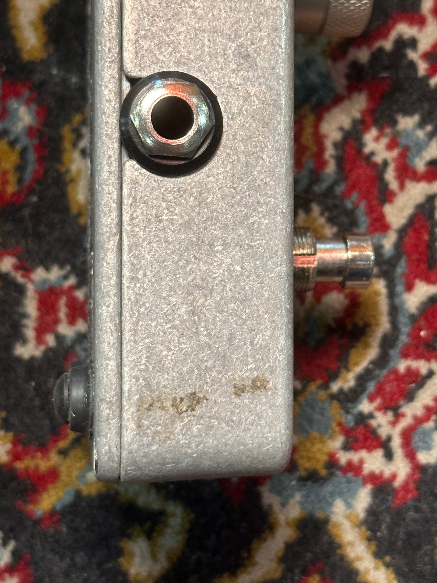 S/H EHX Screaming Bird Treble Booster