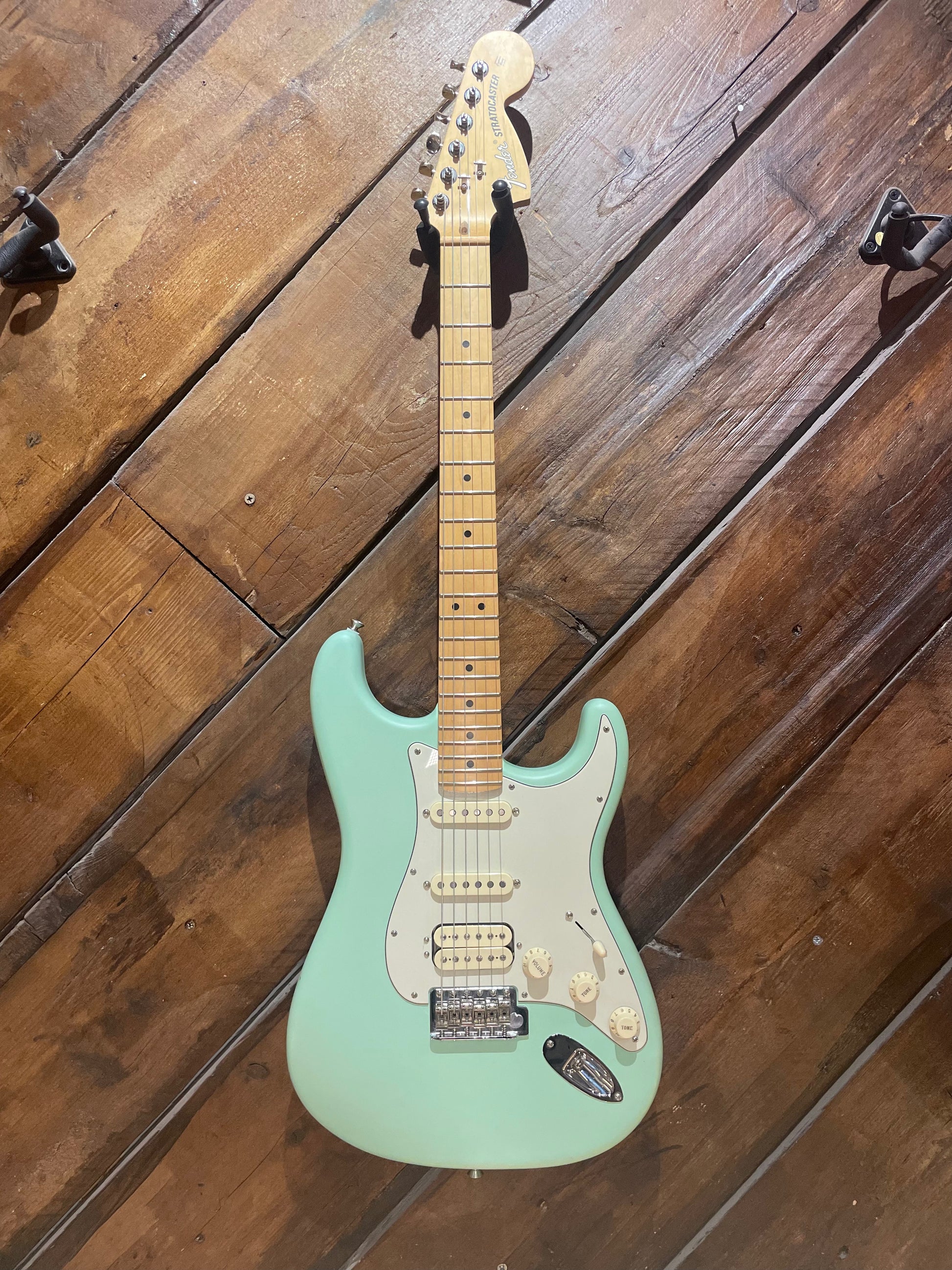 S/H 2022 Fender Performer Stratocaster HSS, Satin Surf Green