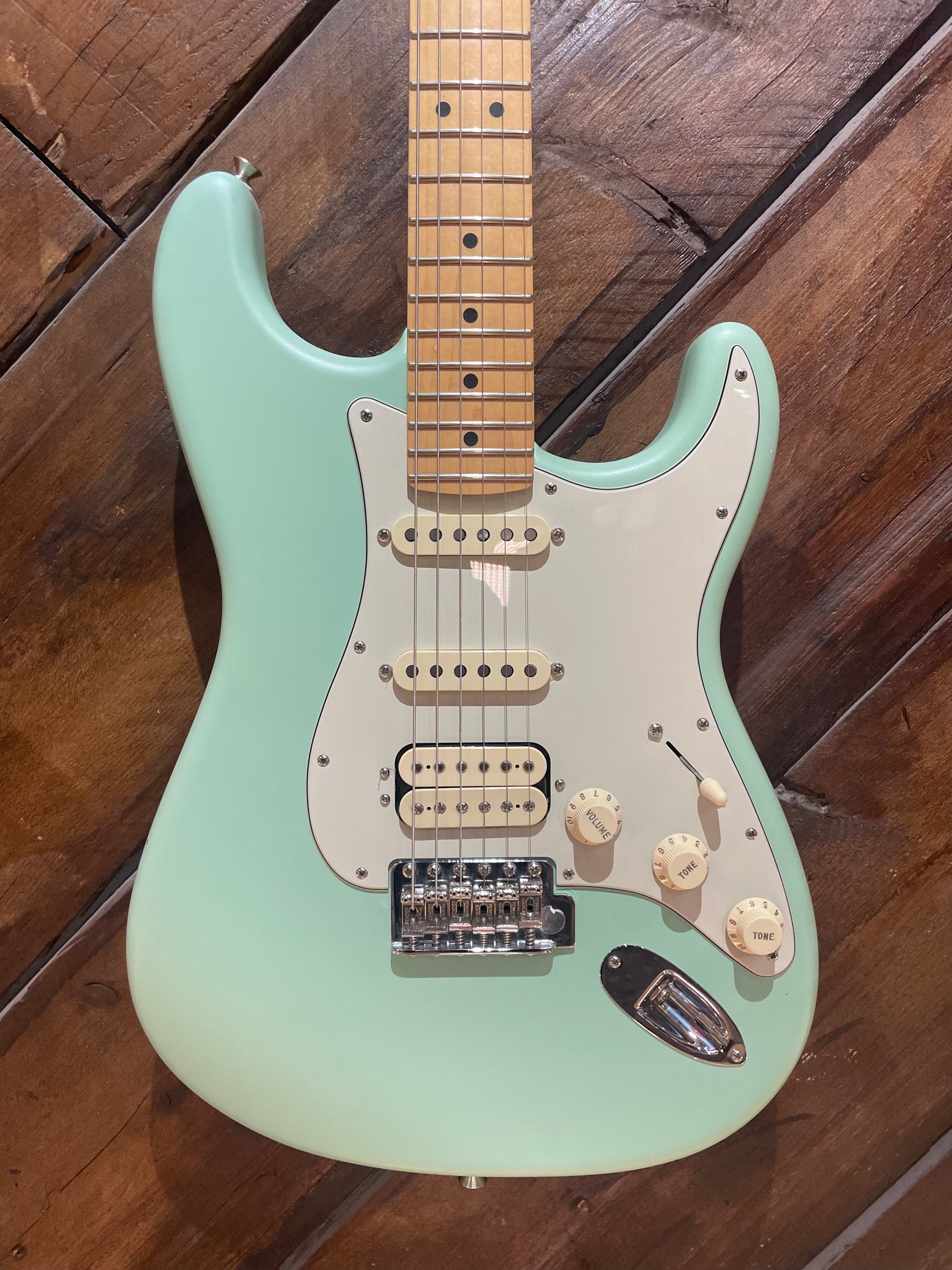 S/H 2022 Fender Performer Stratocaster HSS, Satin Surf Green