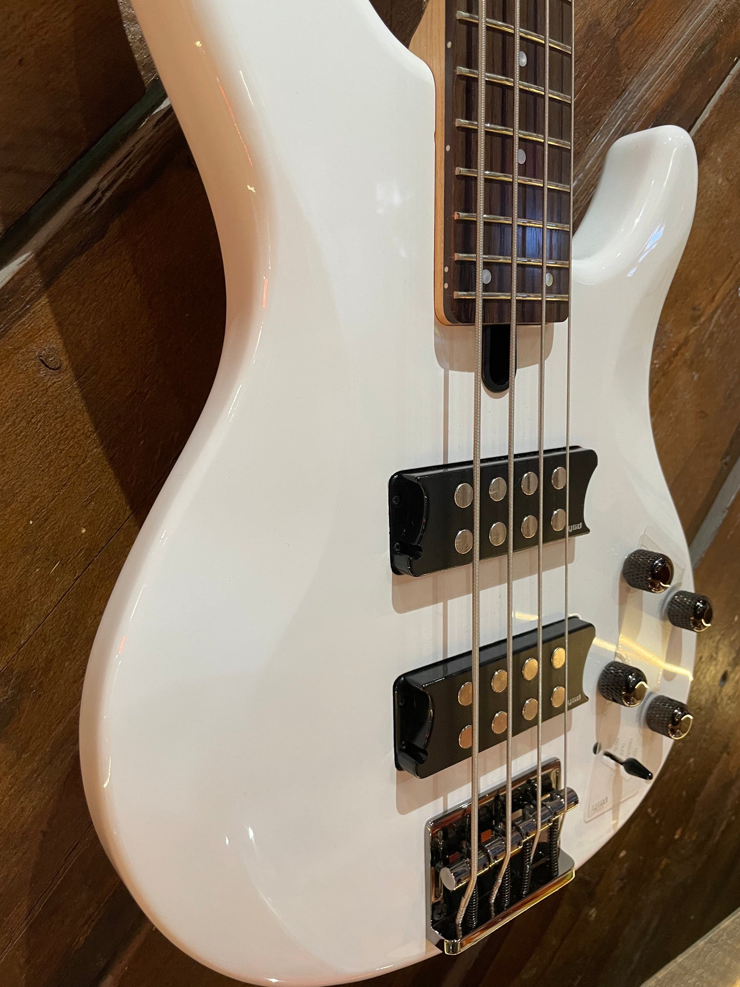 S/H Yamaha TRBX304 Electric Bass Guitar, White