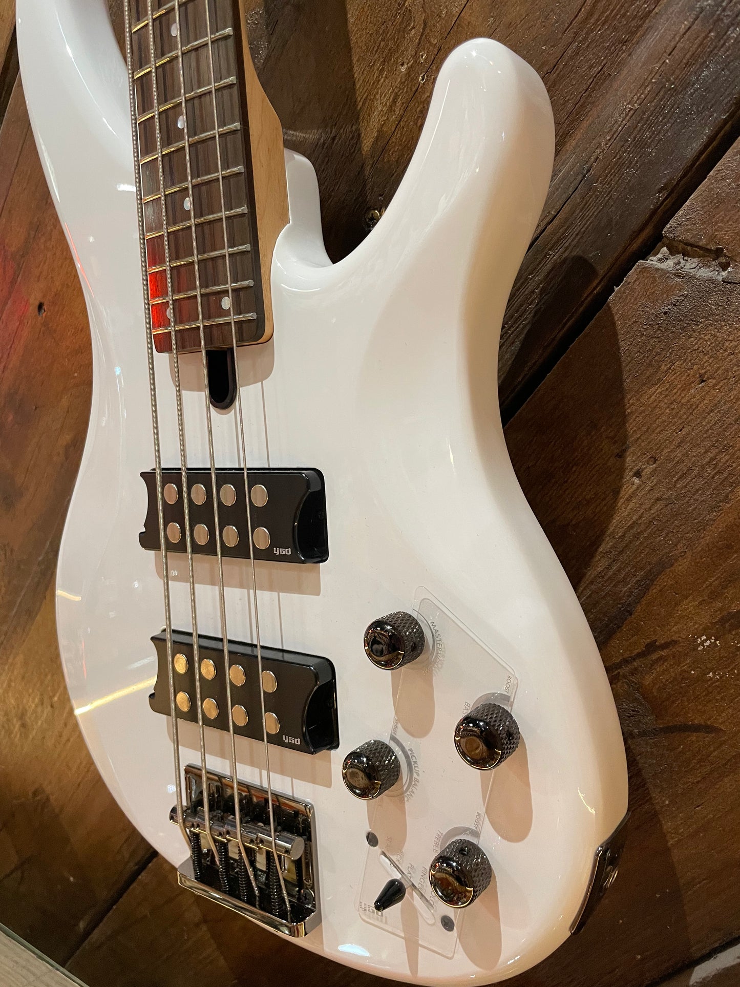 S/H Yamaha TRBX304 Electric Bass Guitar, White