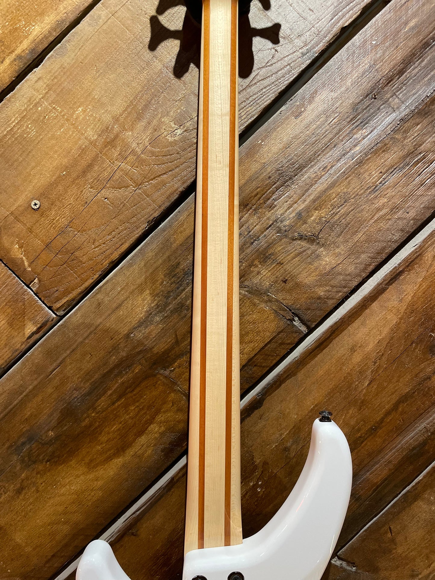 S/H Yamaha TRBX304 Electric Bass Guitar, White