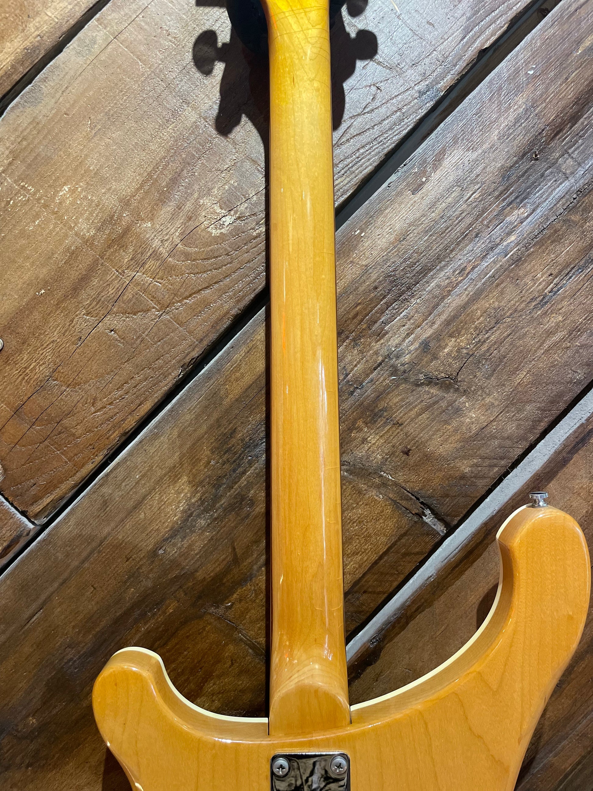 S/H 1975 Rickenbacker 481 'Slant Fret' Electric Guitar, Mapleglo