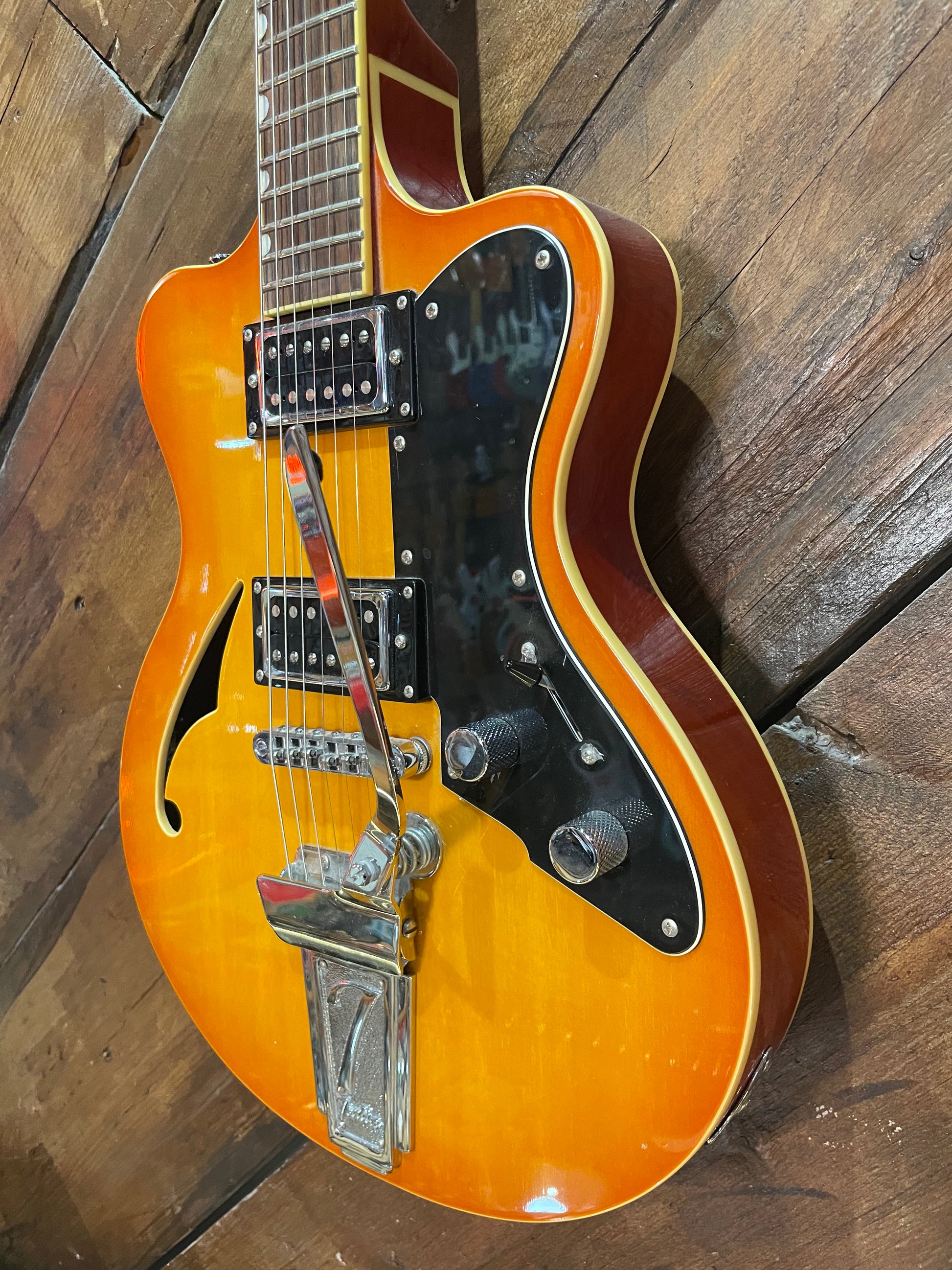 S/H Italia Maranello '61 Semi Hollow Electric Guitar, Yellow