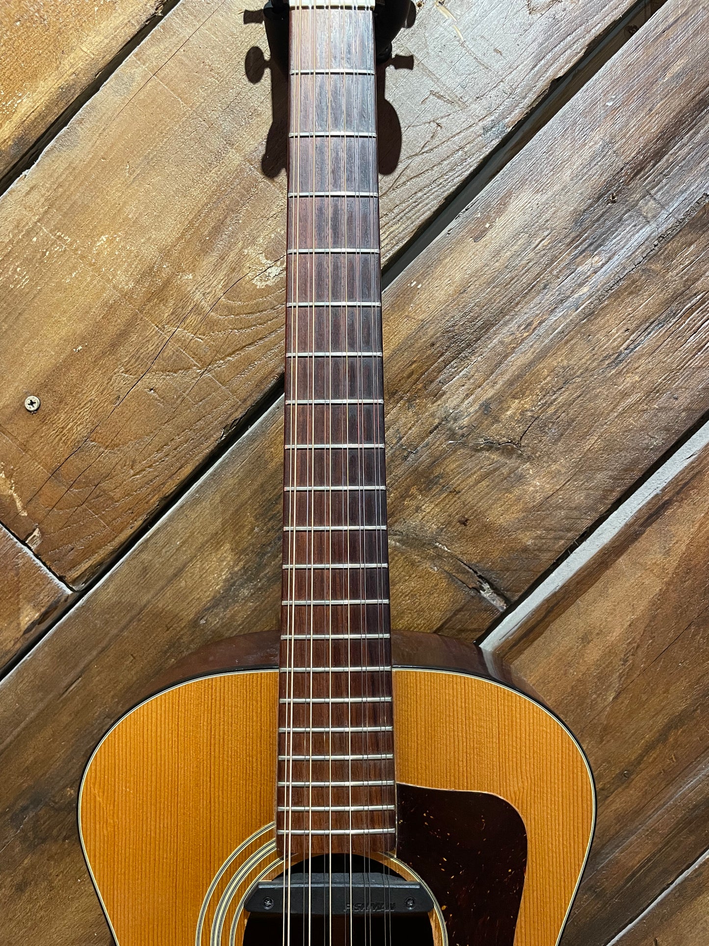 S/H 1975 Guild F112NT 12-String Jumbo Acoustic Guitar, Natural