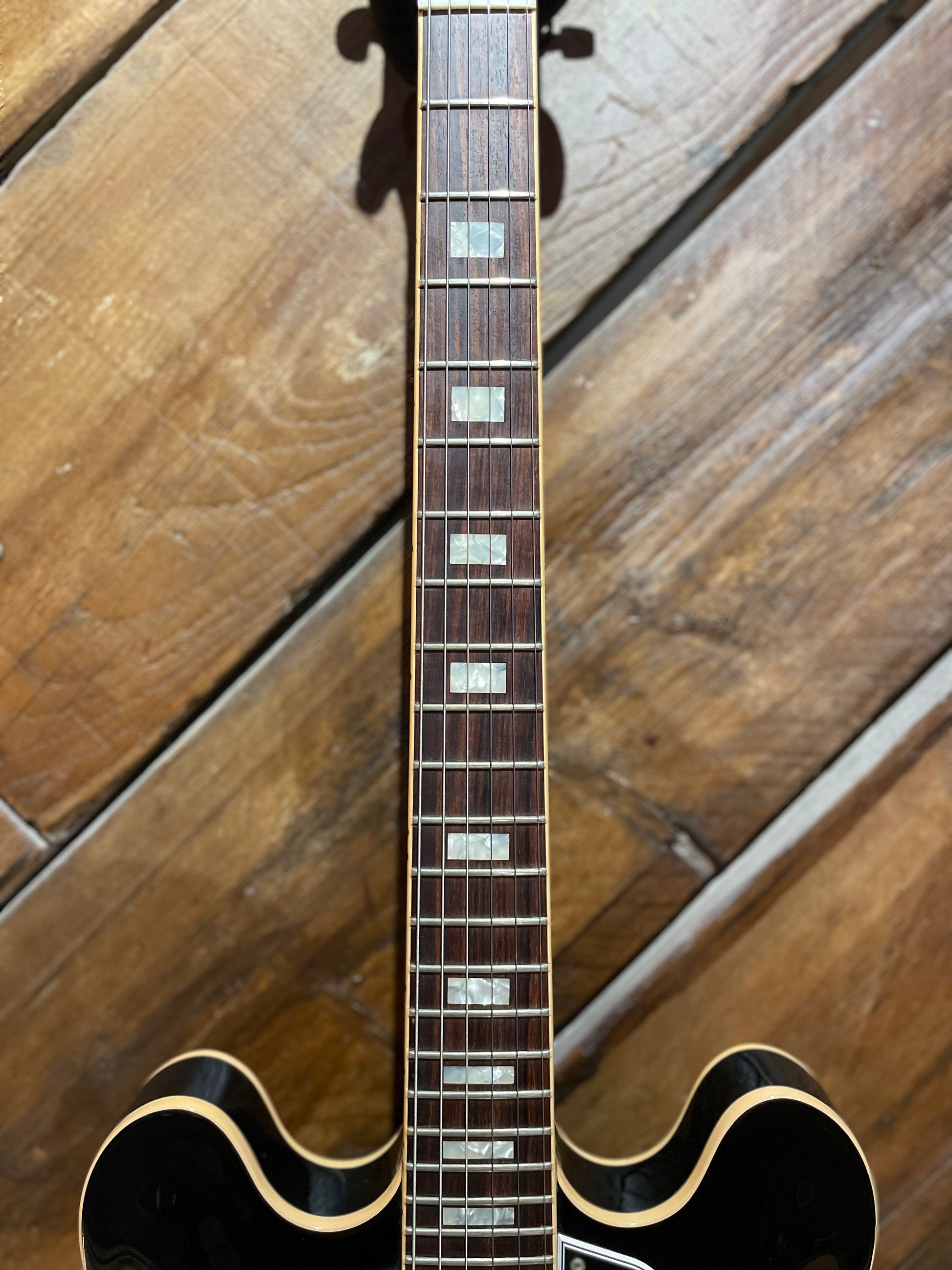 S/H 2018 Gibson ES-335, Ebony