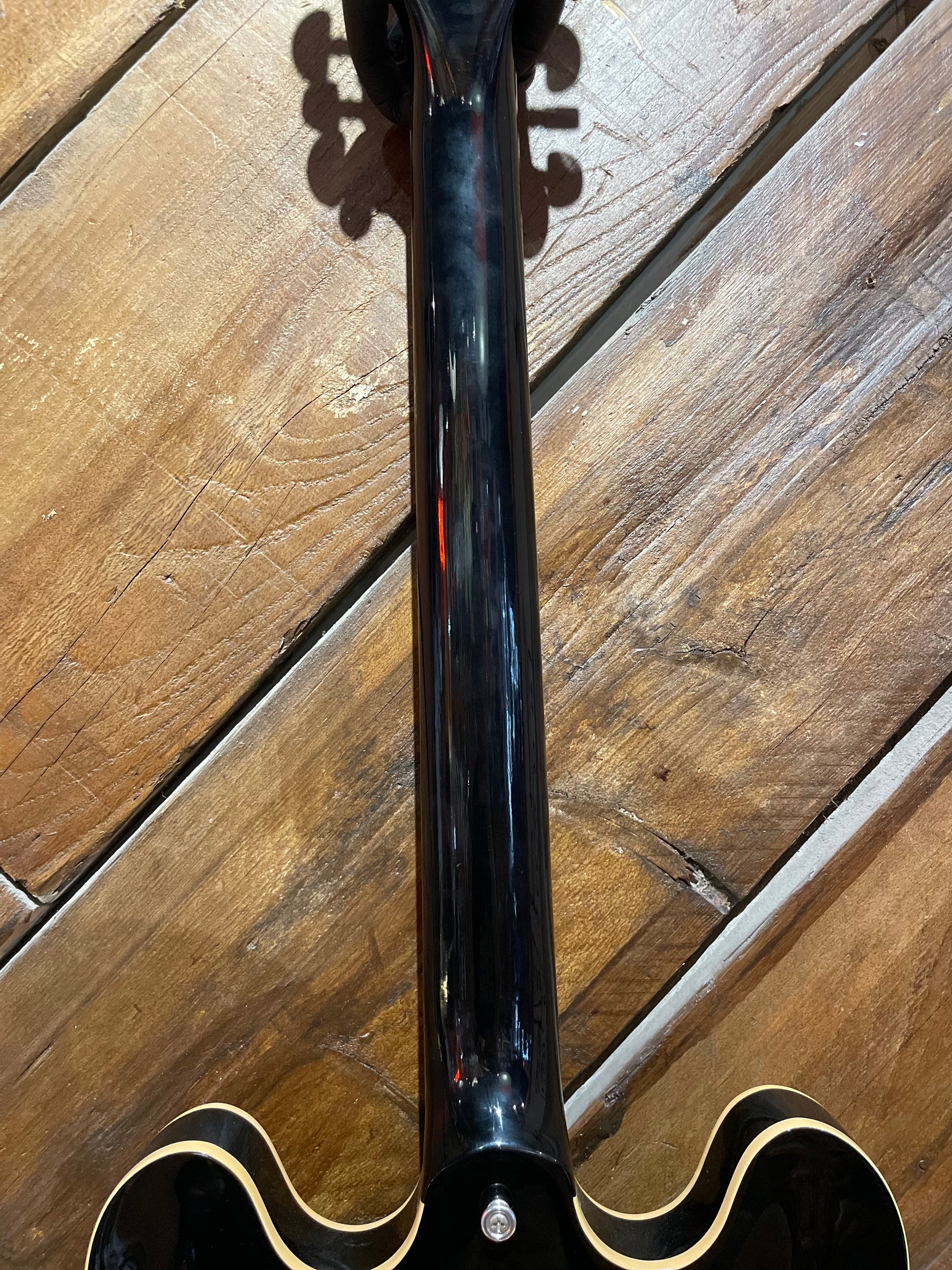 S/H 2018 Gibson ES-335, Ebony