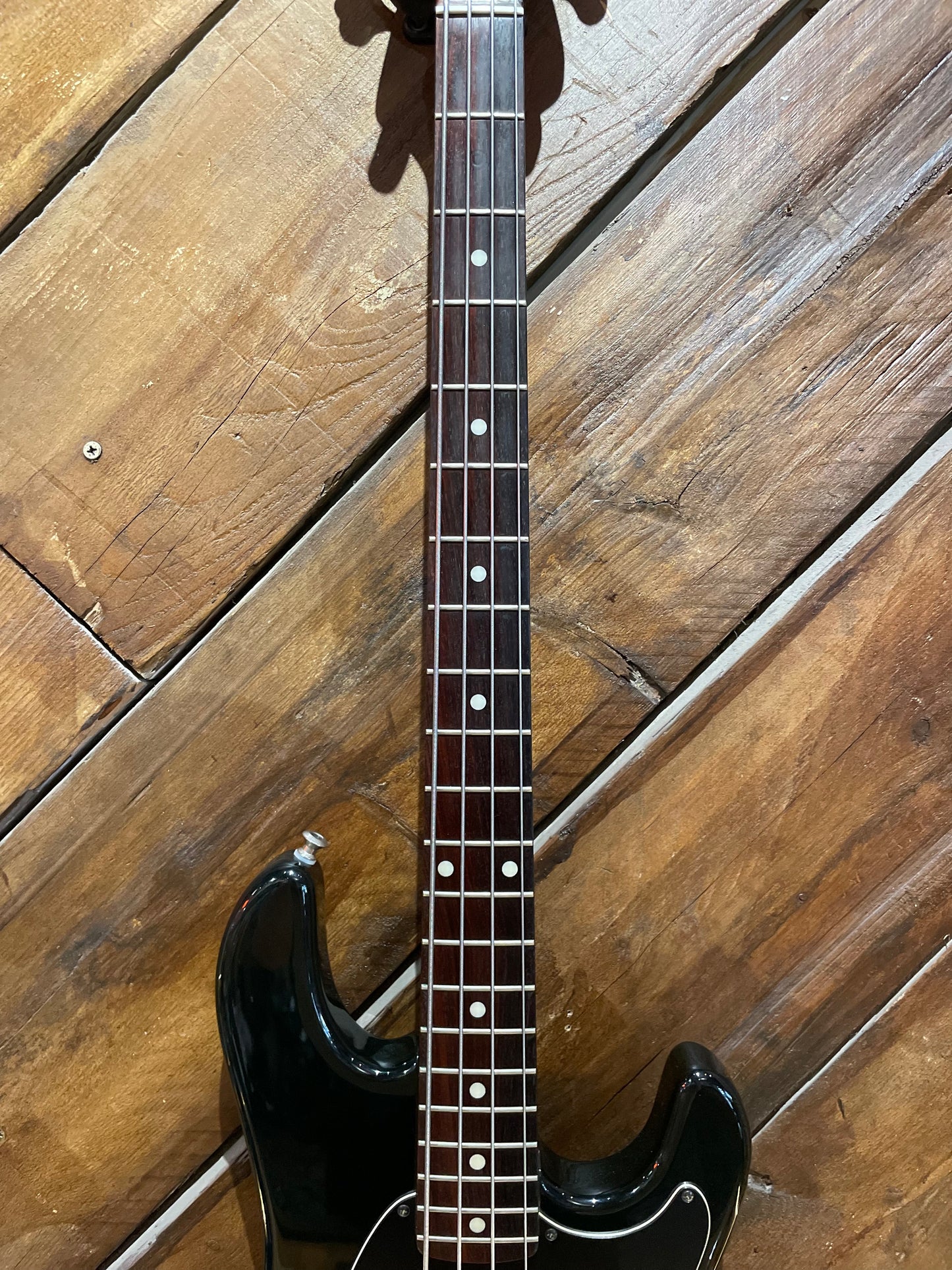 S/H 1988 Music Man Sabre Bass, Black
