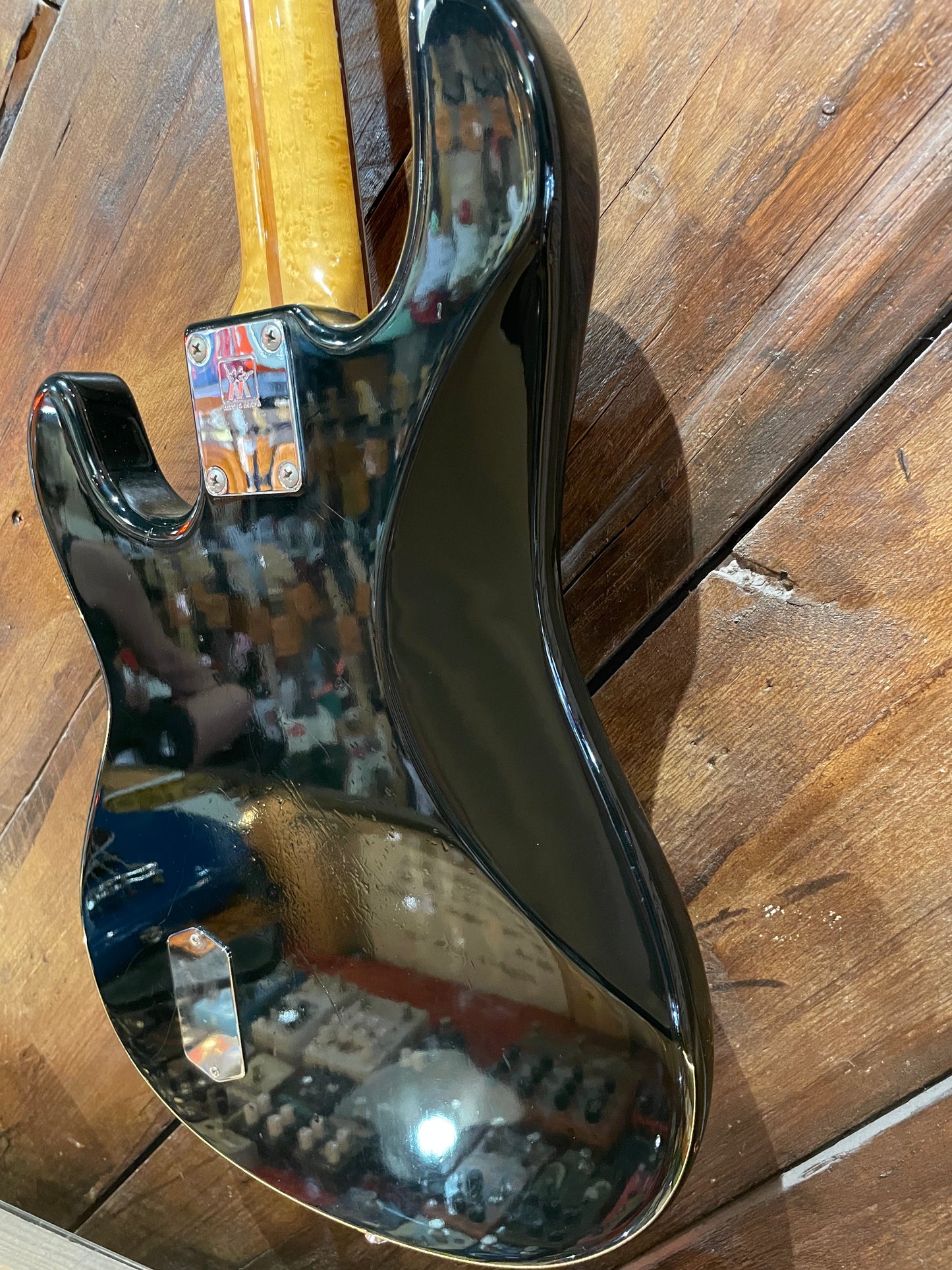 S/H 1988 Music Man Sabre Bass, Black