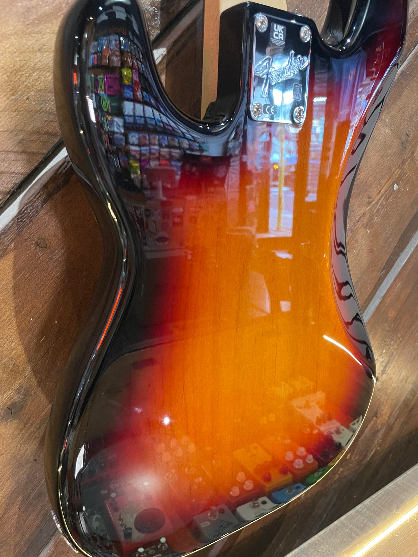 S/H Fender Performer PJ Precision Bass, Three Tone Sunburst