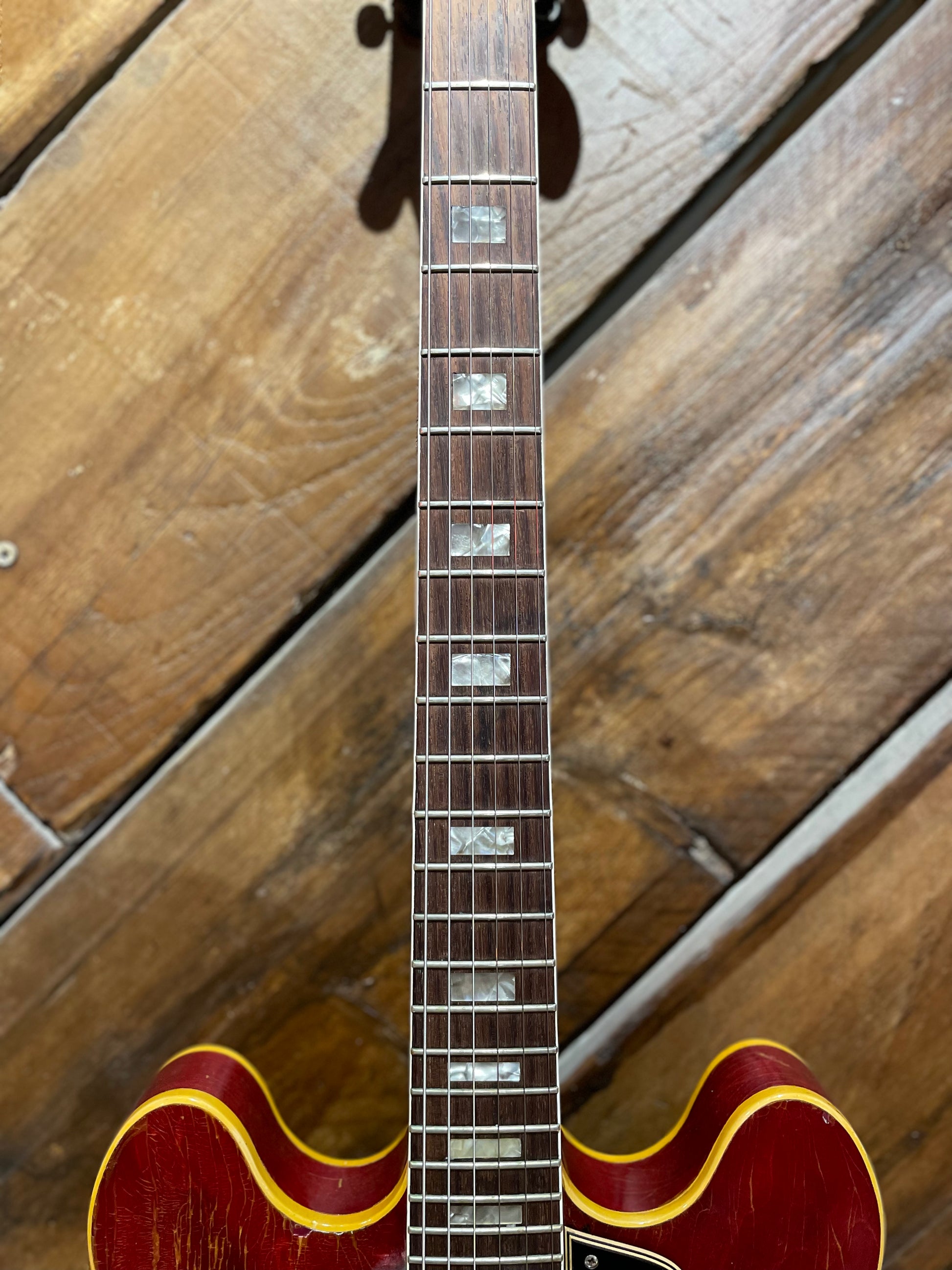 S/H 1967 Gibson ES-330, Cherry