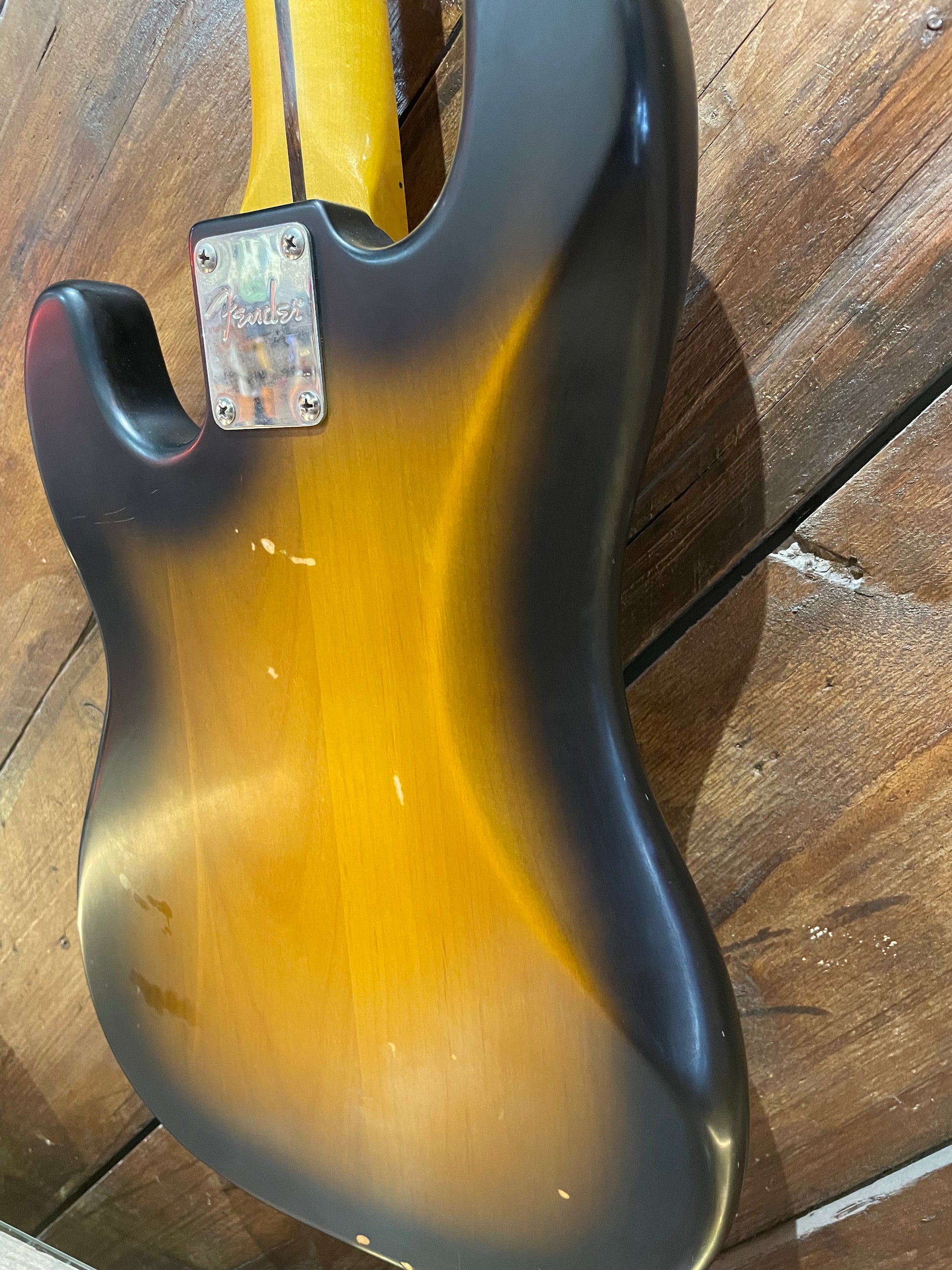 S/H 2011 Fender Modern Player Telecaster Bass HH, Sunburst