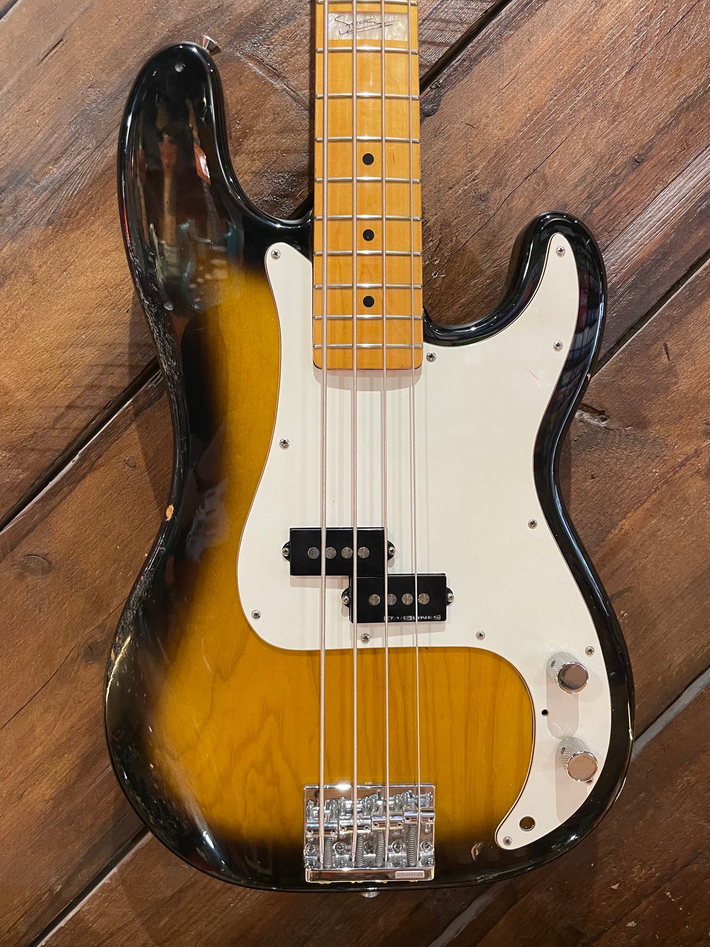 S/H 2002 Fender CIJ Sting Signature '57 Precision Bass, Two Tone Sunburst