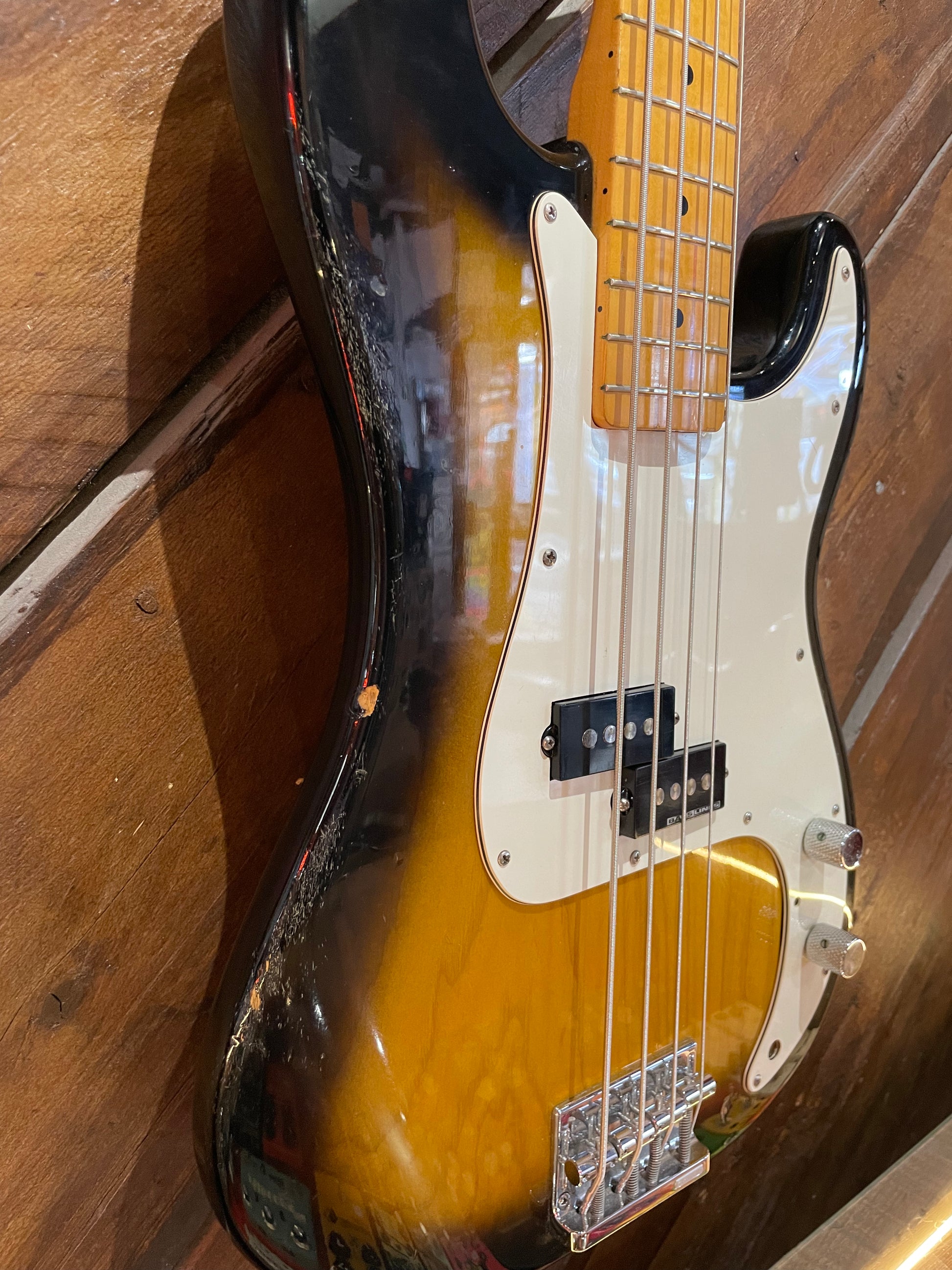 S/H 2002 Fender CIJ Sting Signature '57 Precision Bass, Two Tone Sunburst