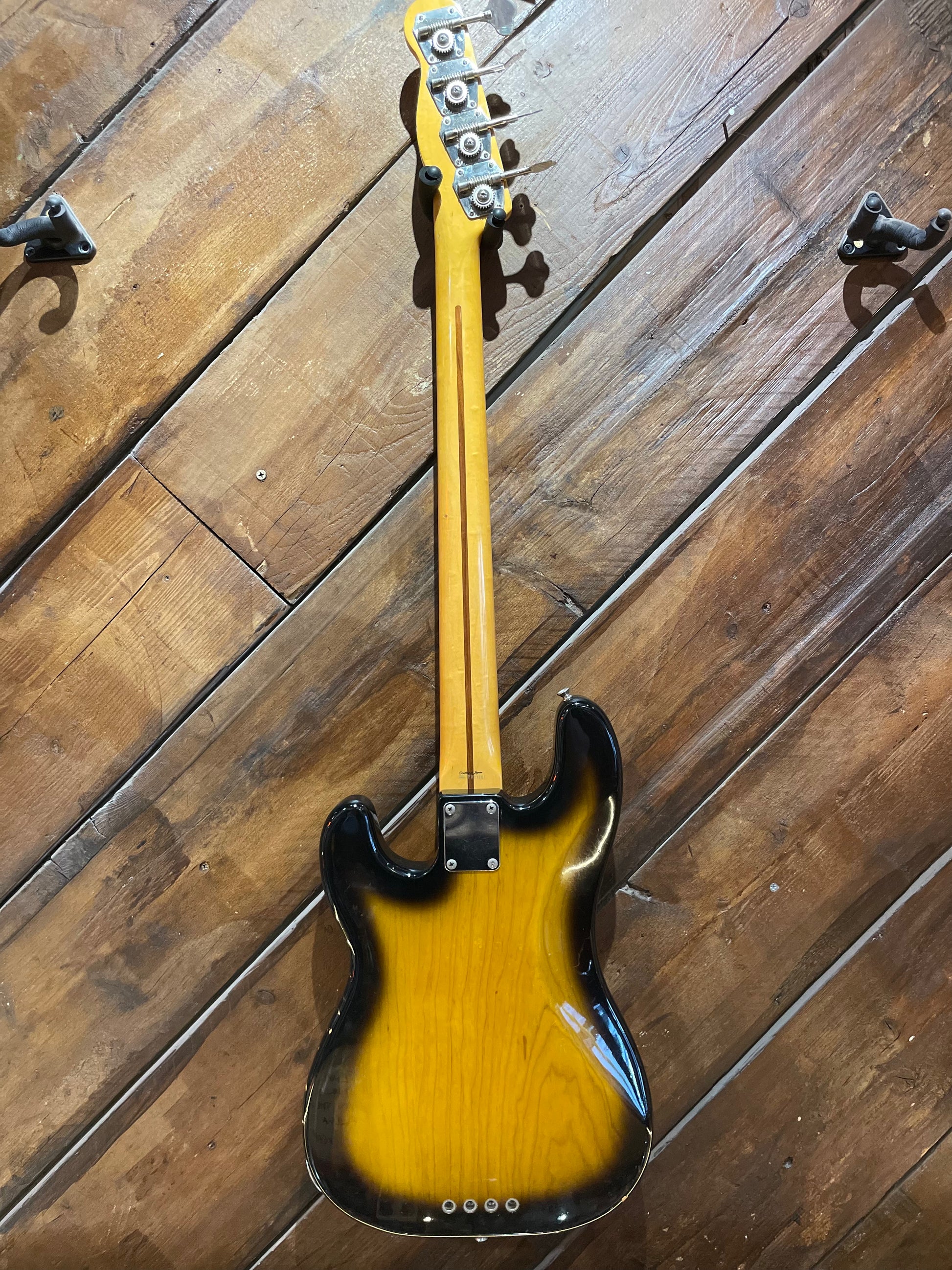 S/H 2002 Fender CIJ Sting Signature '57 Precision Bass, Two Tone Sunburst
