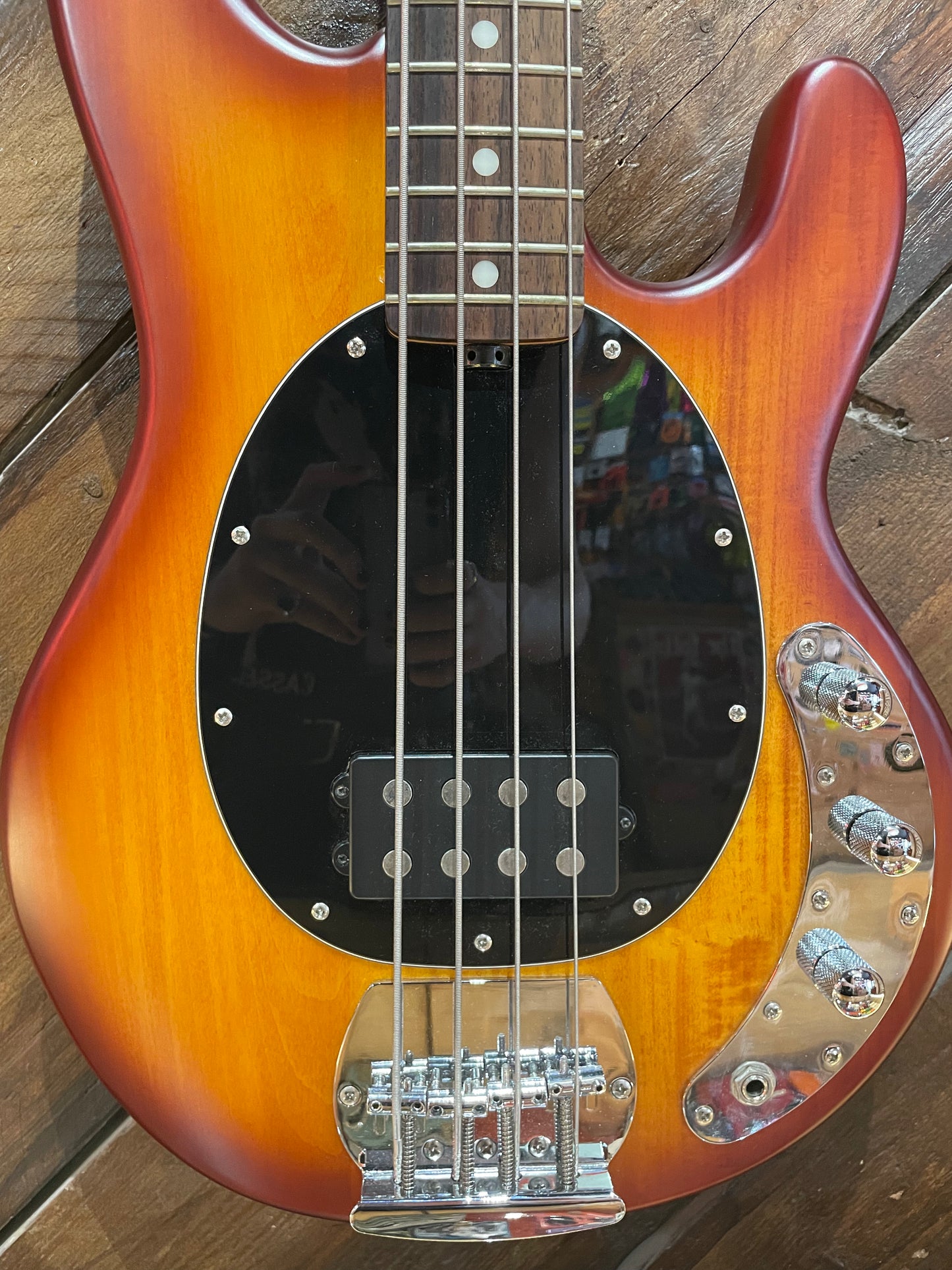 S/H Sterling By Music Man SUB Ray 4 Electric Bass, Honey Burst Satin
